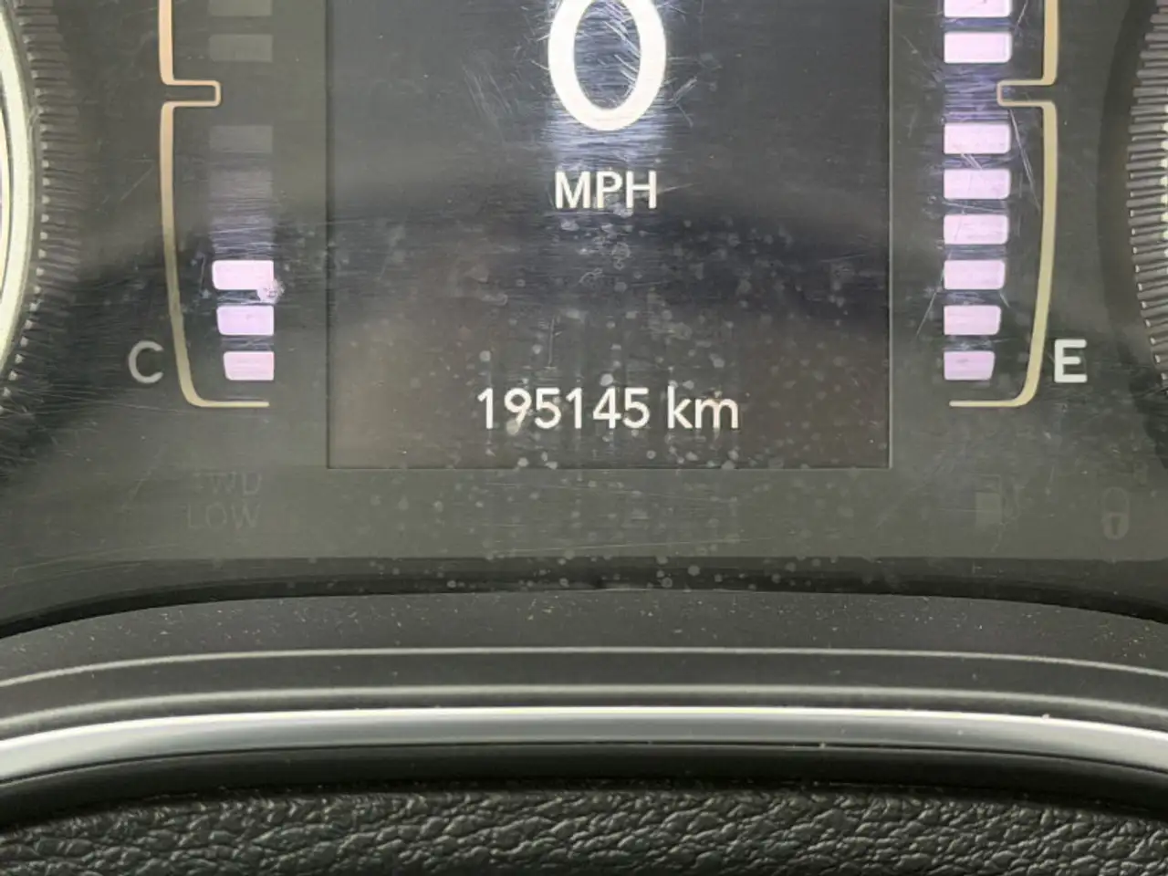 Jeep Cherokee снимка Jeep Cherokee