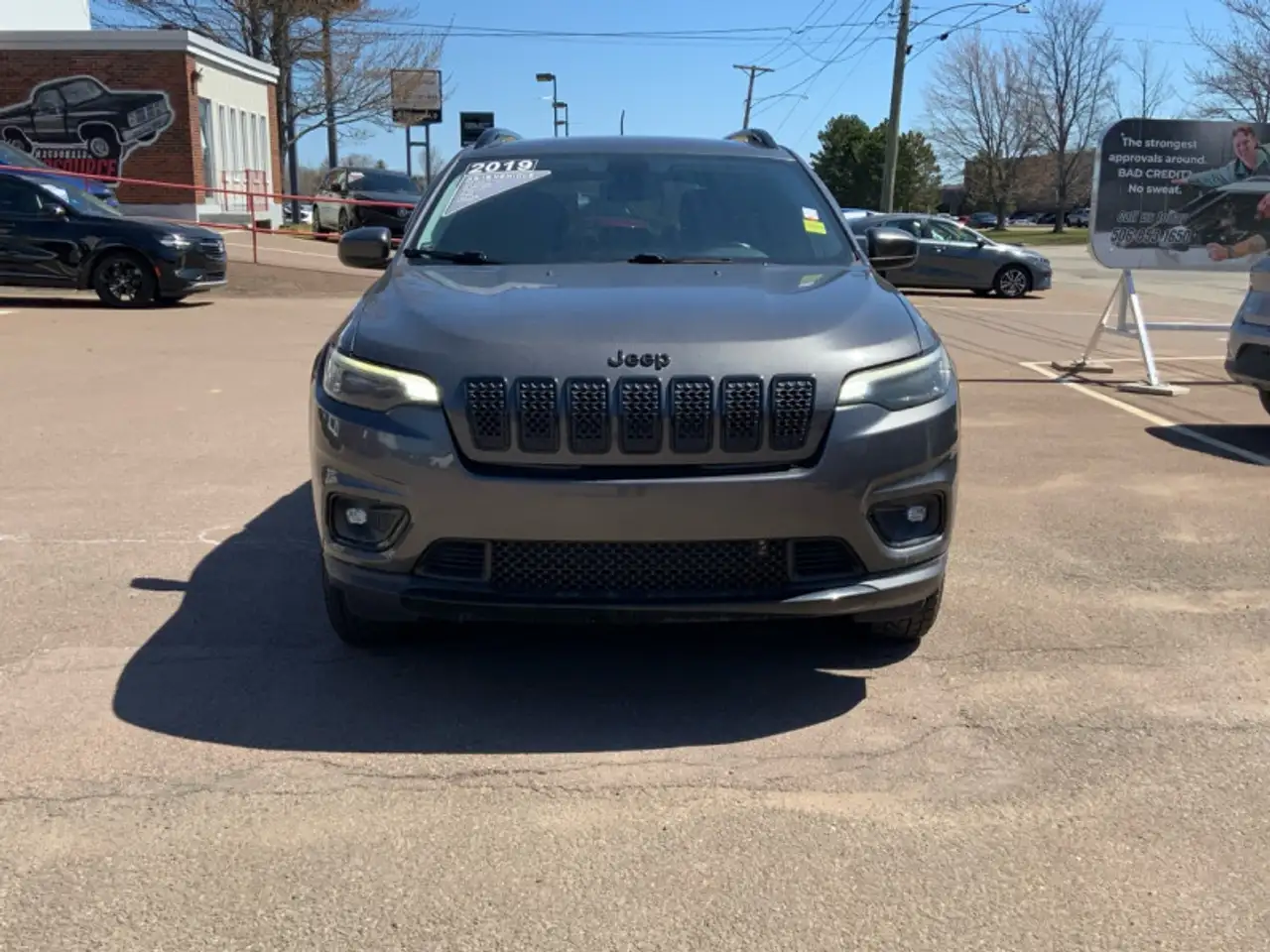 Jeep Cherokee снимка Jeep Cherokee