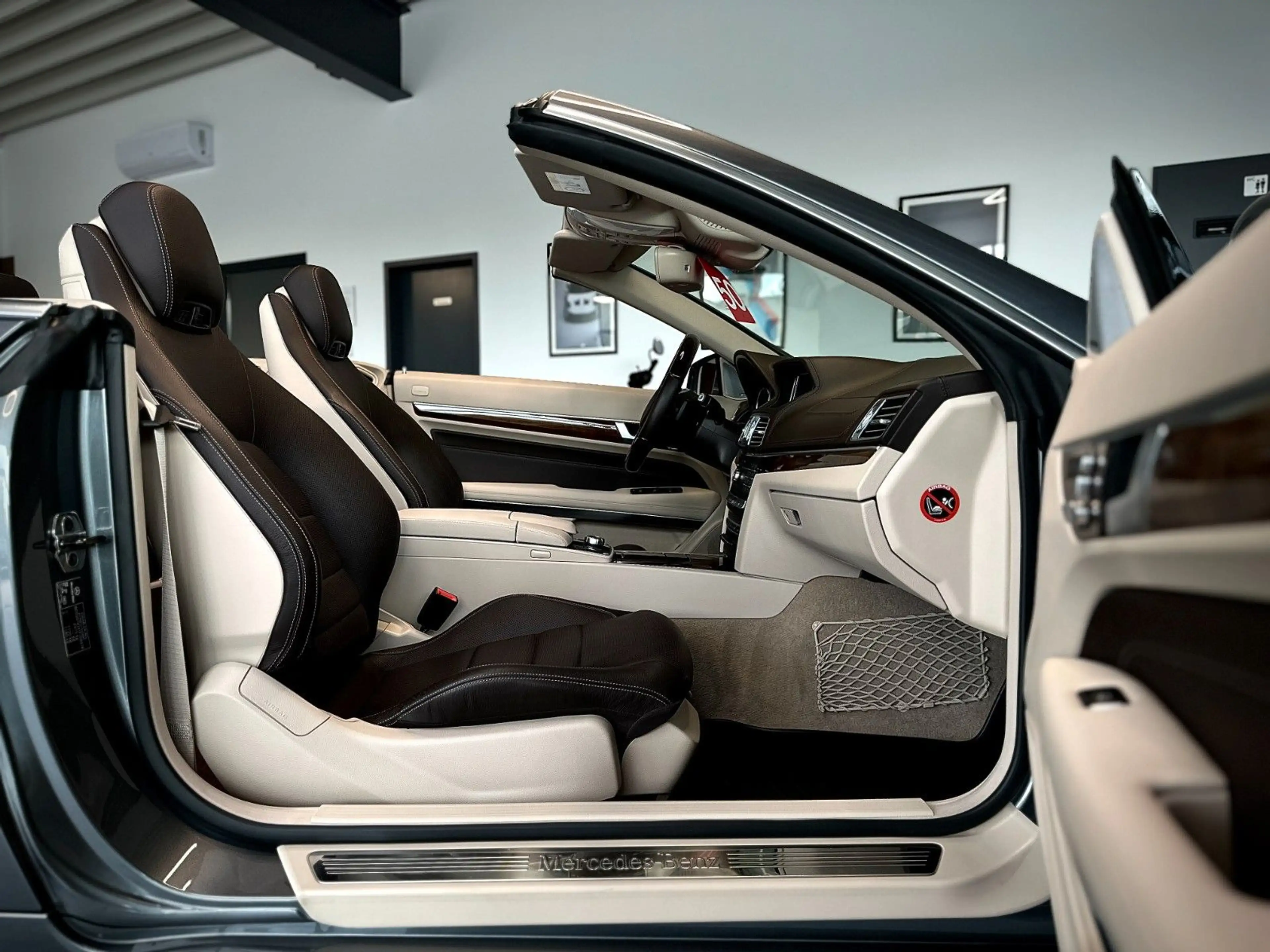 Mercedes-Benz E 350 d Cabrio AMG*1.Hand*Car Play*H&K*360°Kamer — photo 12