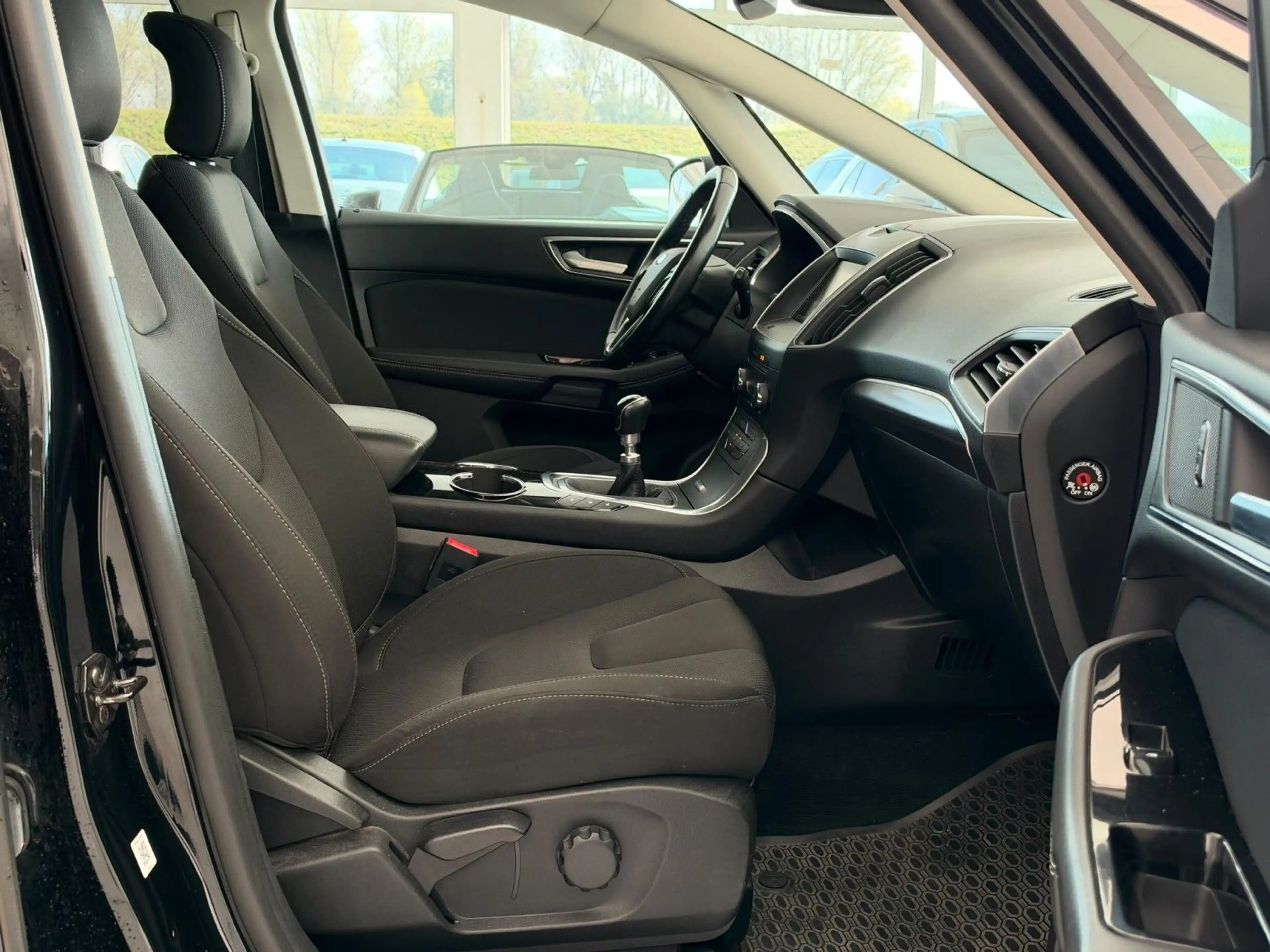 Ford S-Max Titanium+Scheckheft+7Sitze+KeylessGo+Sitzh — photo 15