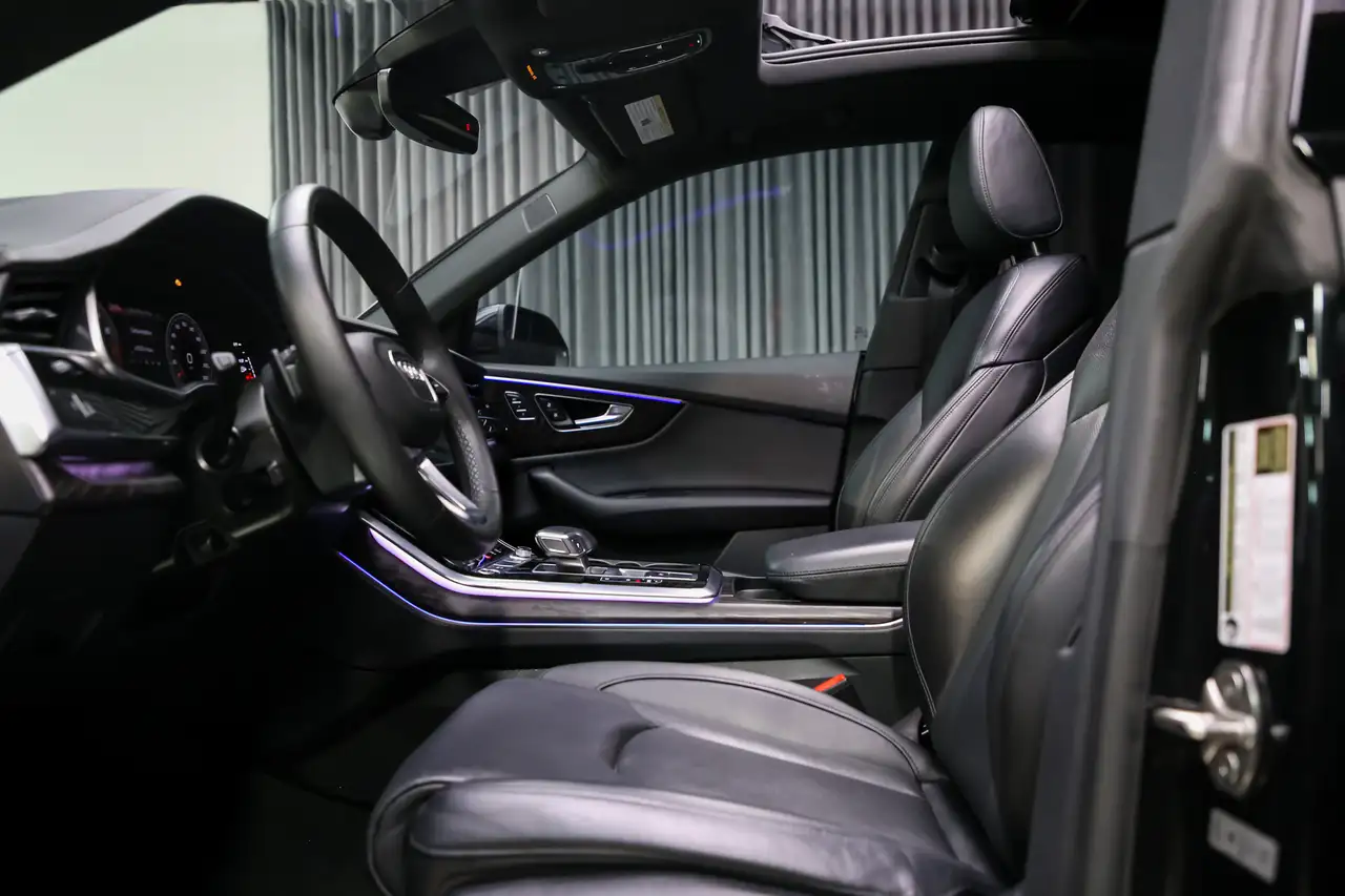 Audi Q8 снимка Audi Q8
