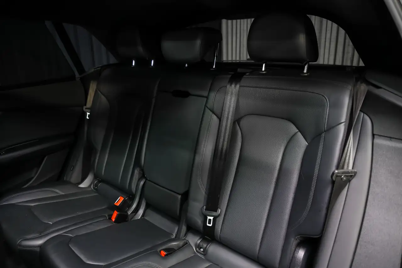 Audi Q8 снимка Audi Q8