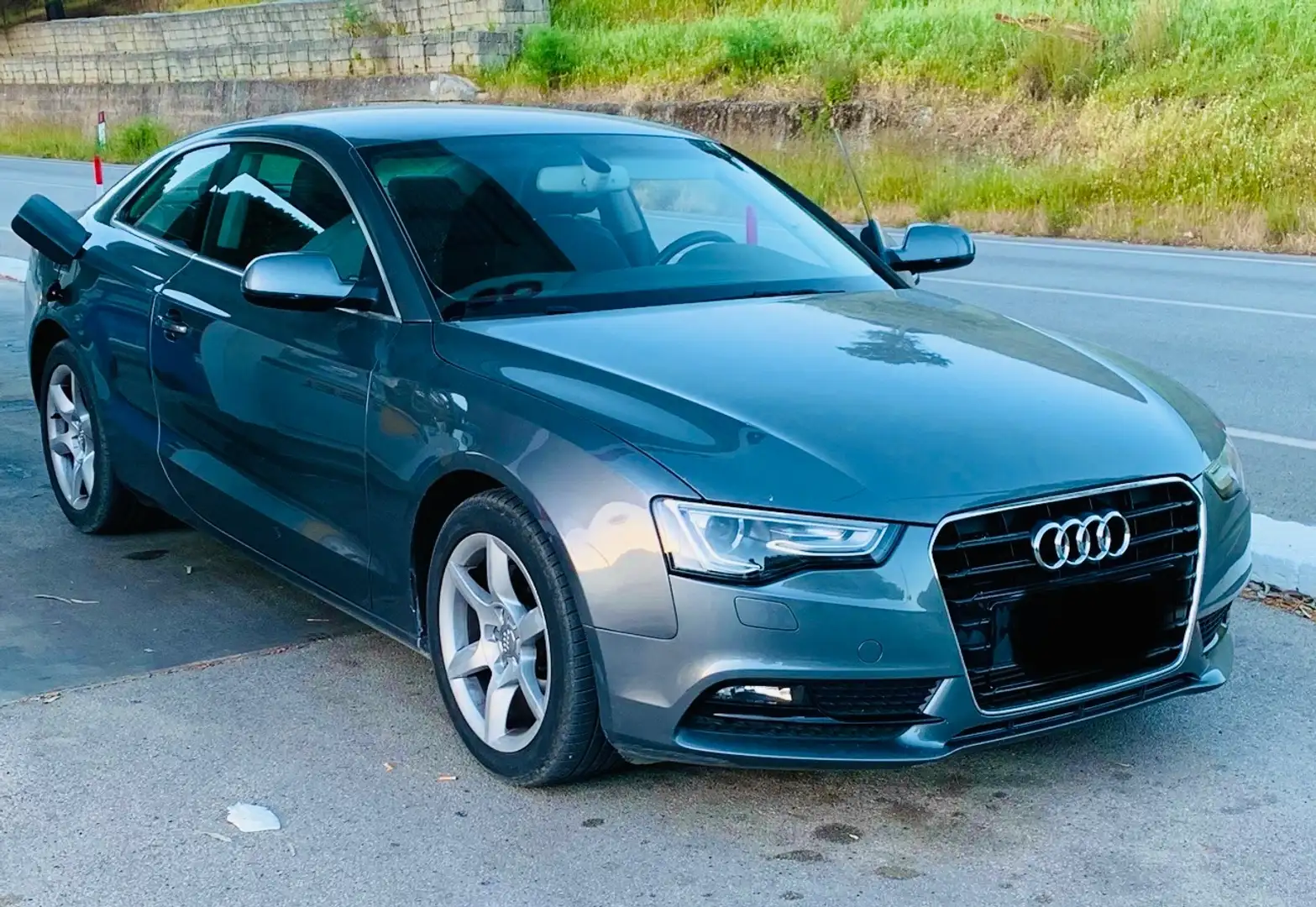 Audi A5 A5 I 2014 Coupe Coupe 2.0 tdi Ambiente 177cv Šedá - 1