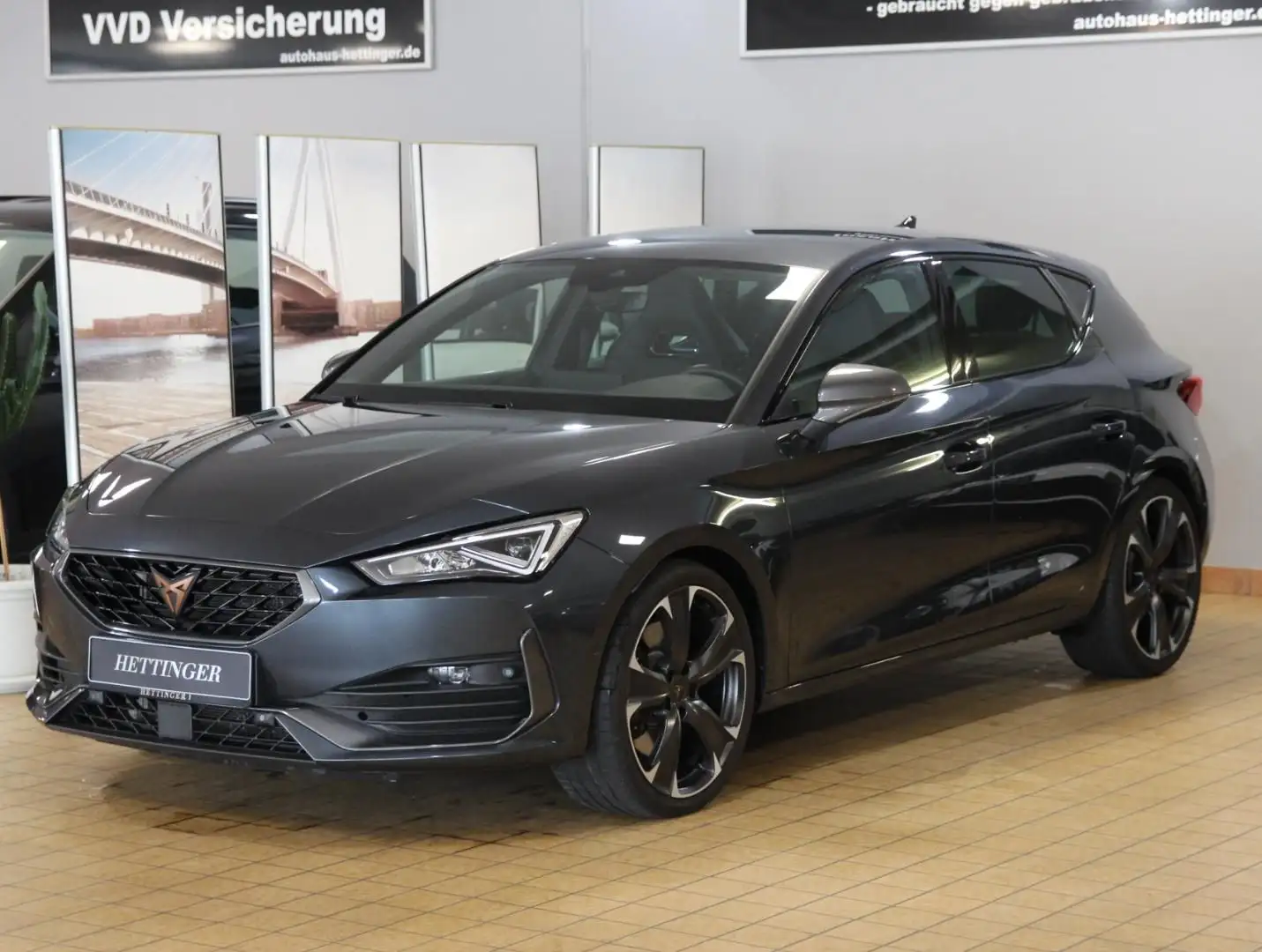 CUPRA Leon VZ 2.0 TFSI DSG, 19",Navi,LED,Kamera... Grau - 1