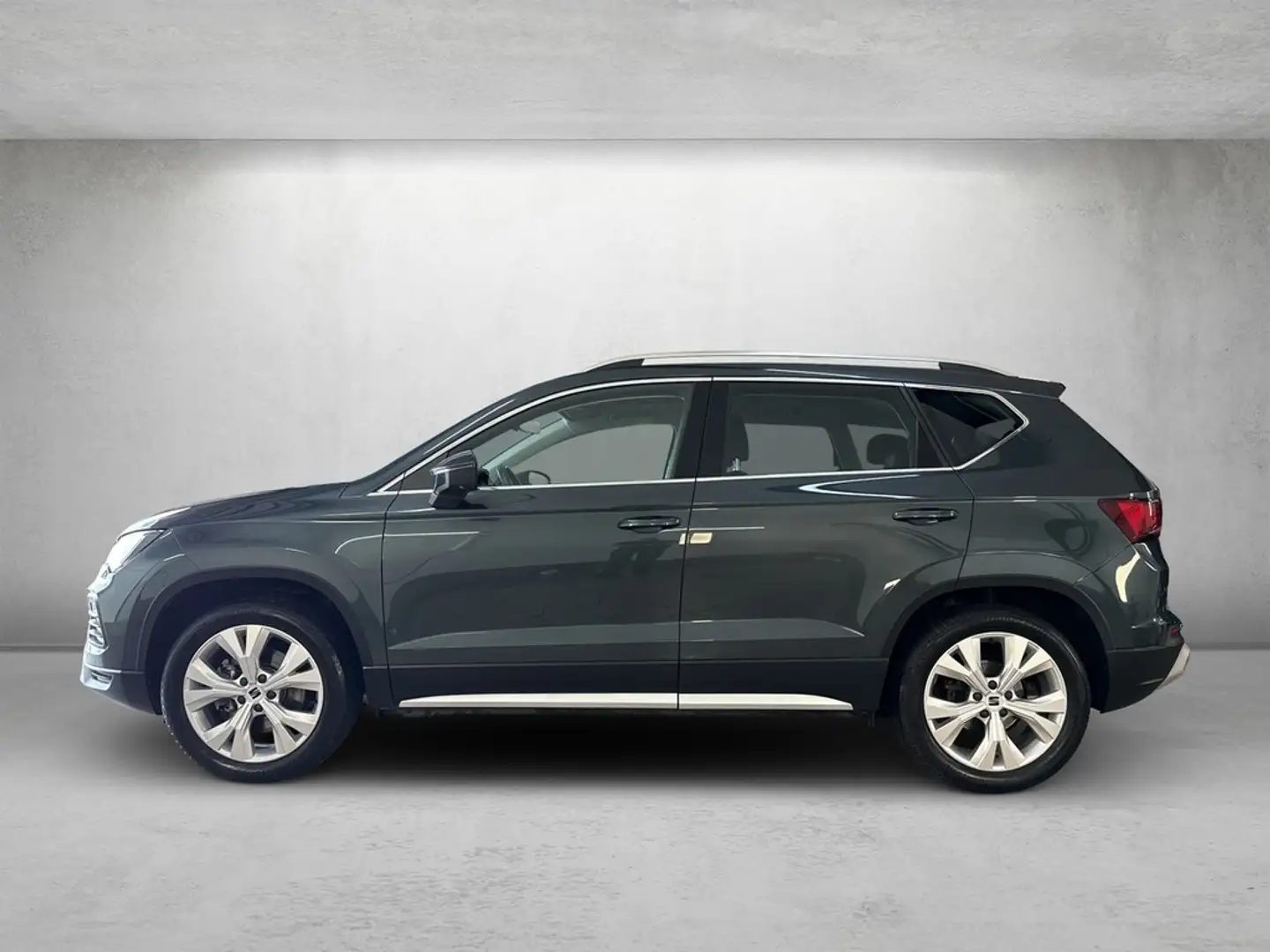 SEAT Ateca 2.0 TDI 4Drive DSG Xperience *Pano*AHK* Grün - 2