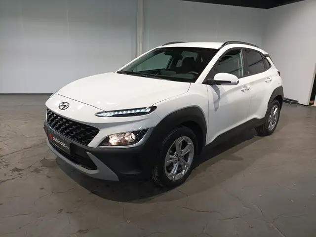 Hyundai Kona view 3