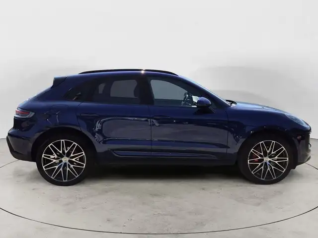 Porsche Macan view 5