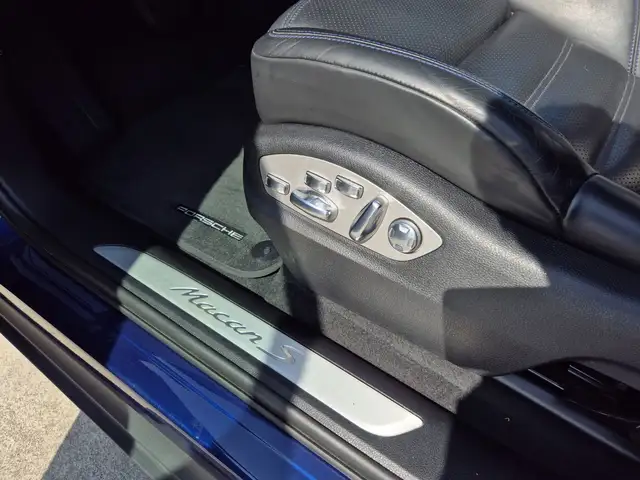 Porsche Macan view 23