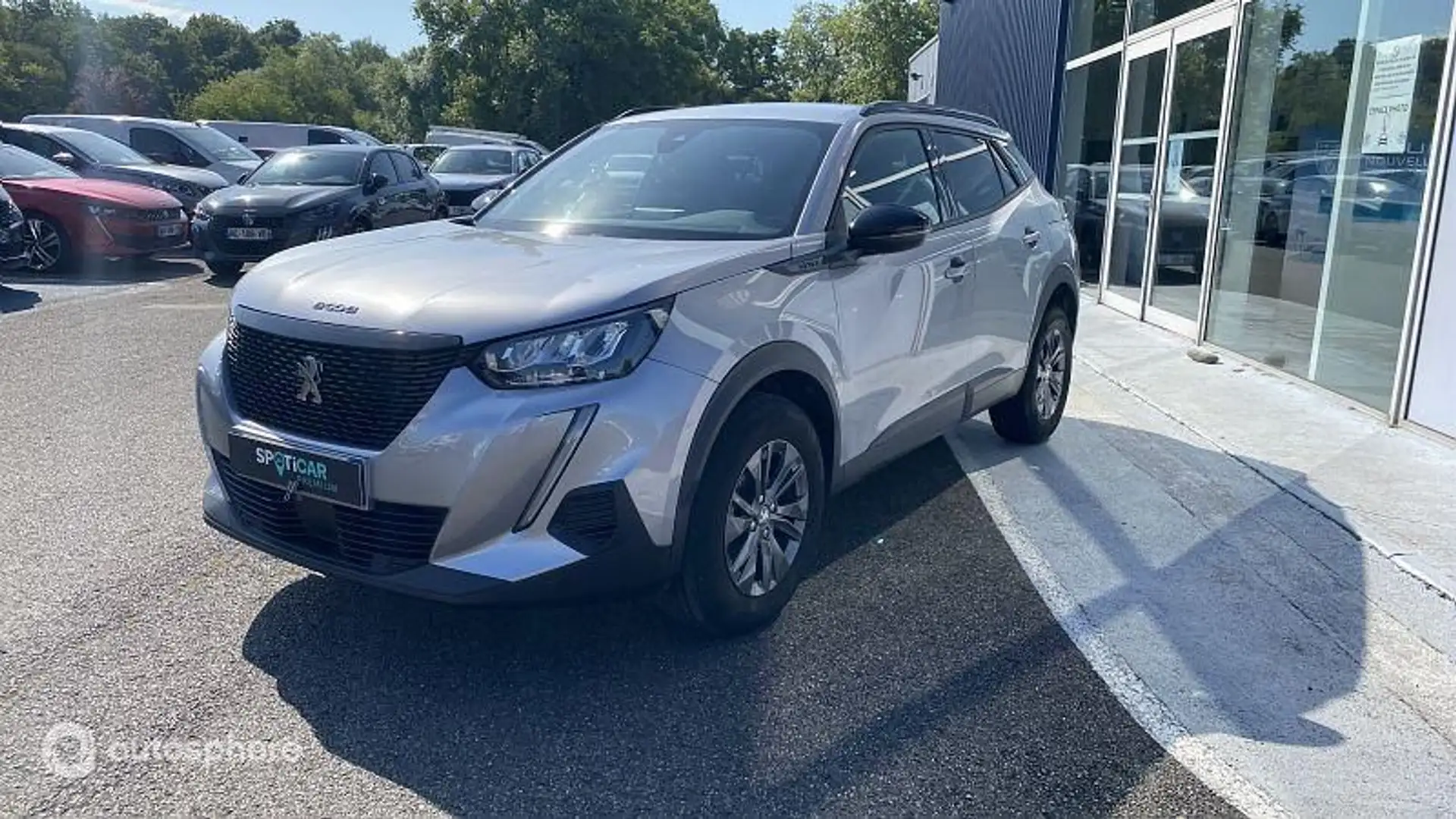 Peugeot 2008 1.2 PureTech 100ch S\u0026S Style - 1