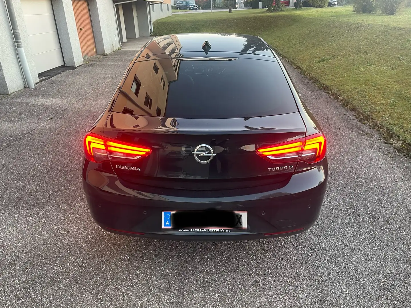 Opel Insignia Grand Sport 1,6 CDTI Dynamic Start/Stop System Aut Grün - 2