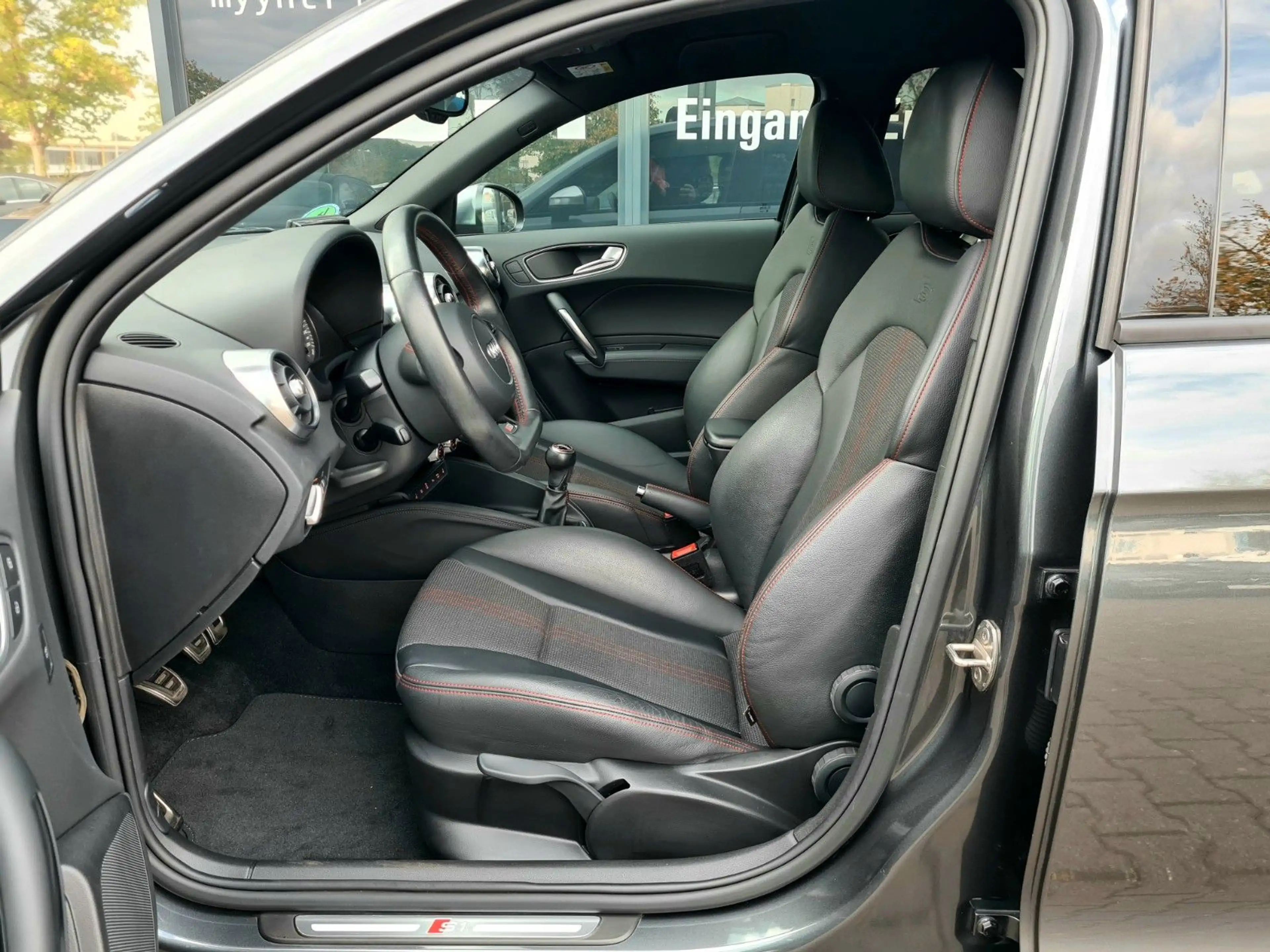 Audi S1 Sportback 2.0 TFSI quattro - NAVI - 8 x ALU - — photo 13