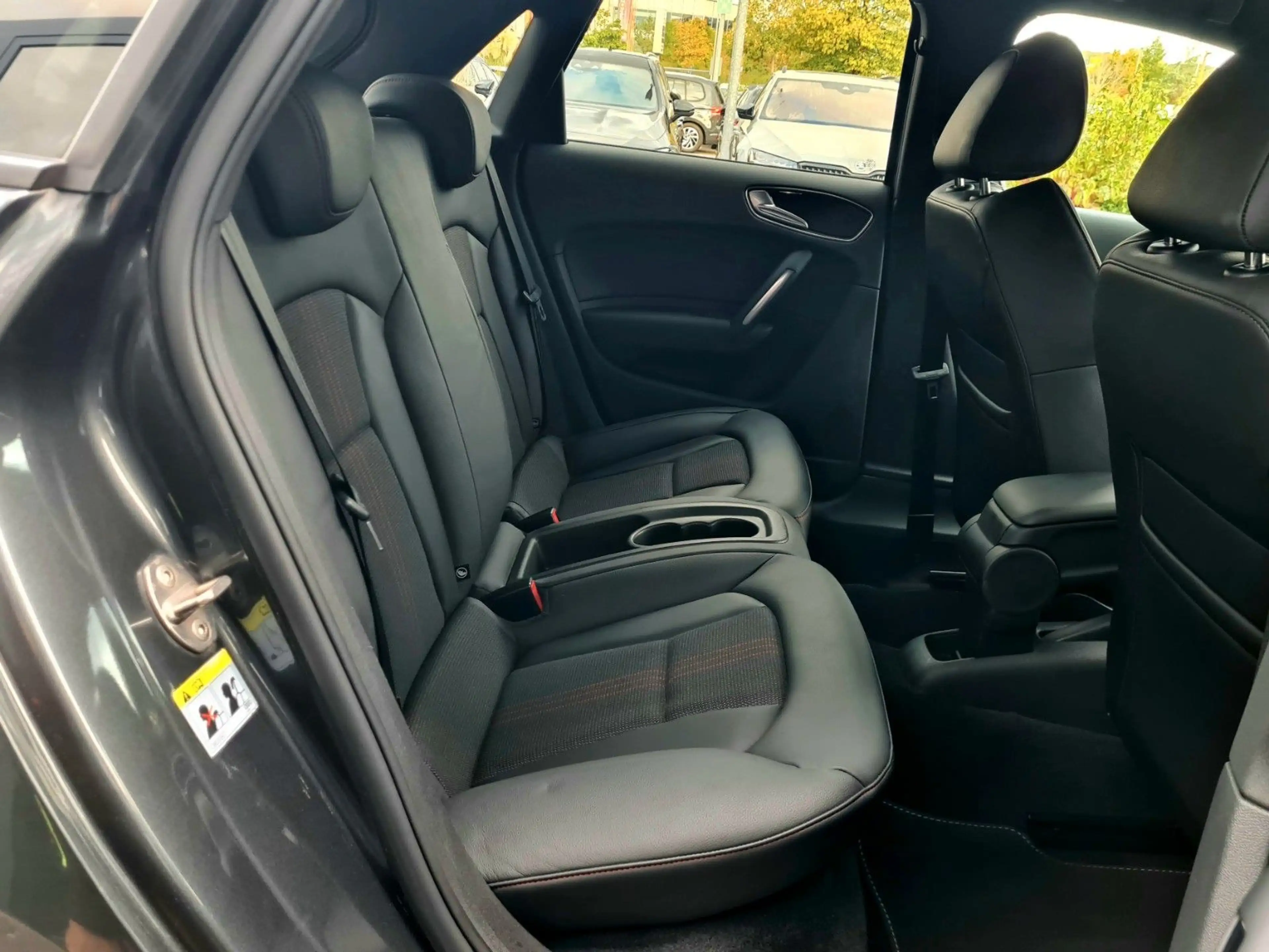 Audi S1 Sportback 2.0 TFSI quattro - NAVI - 8 x ALU - — photo 15