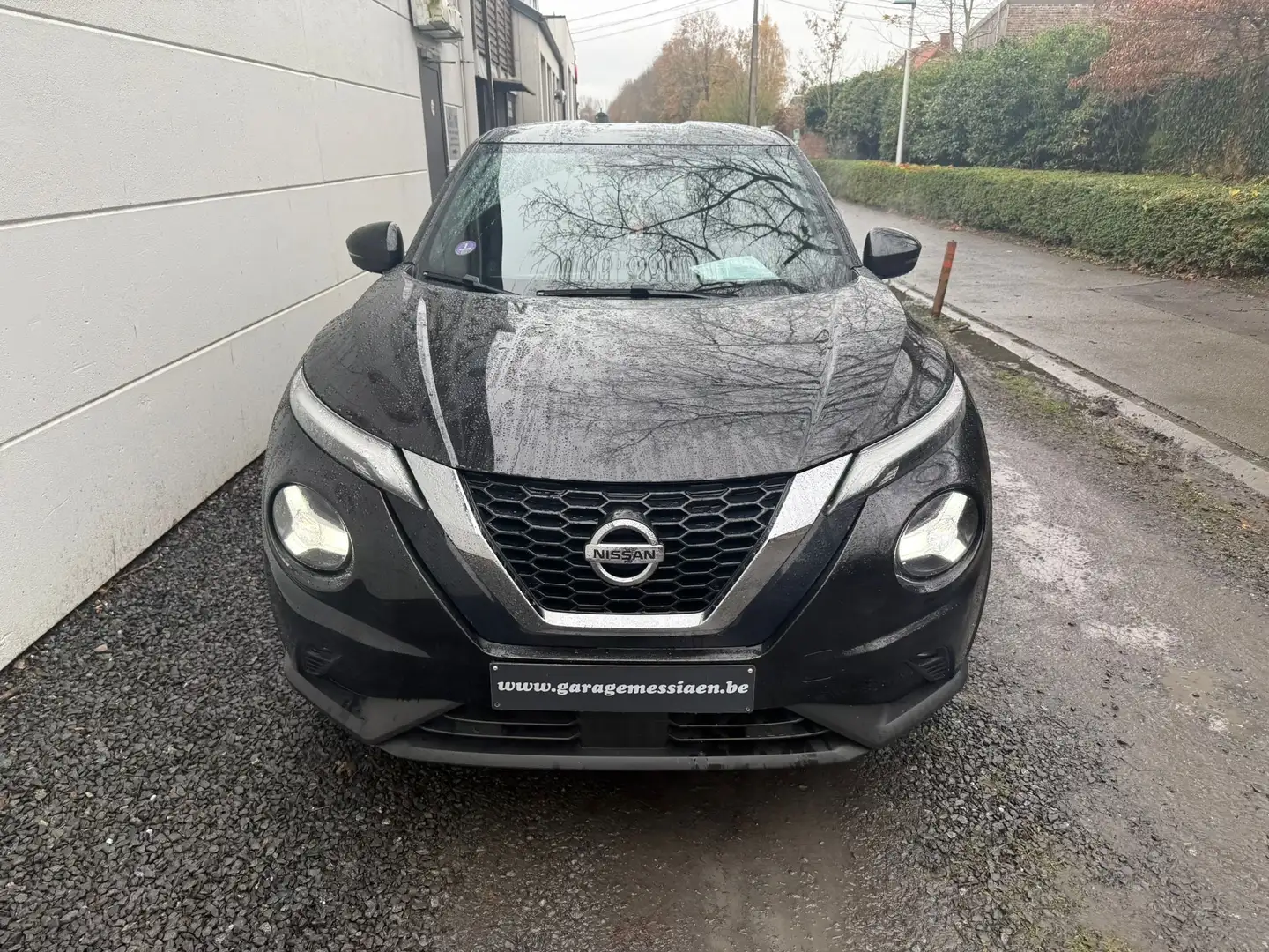 Nissan Juke Juke 1.0 DIG-T N-Connecta Schwarz - 2