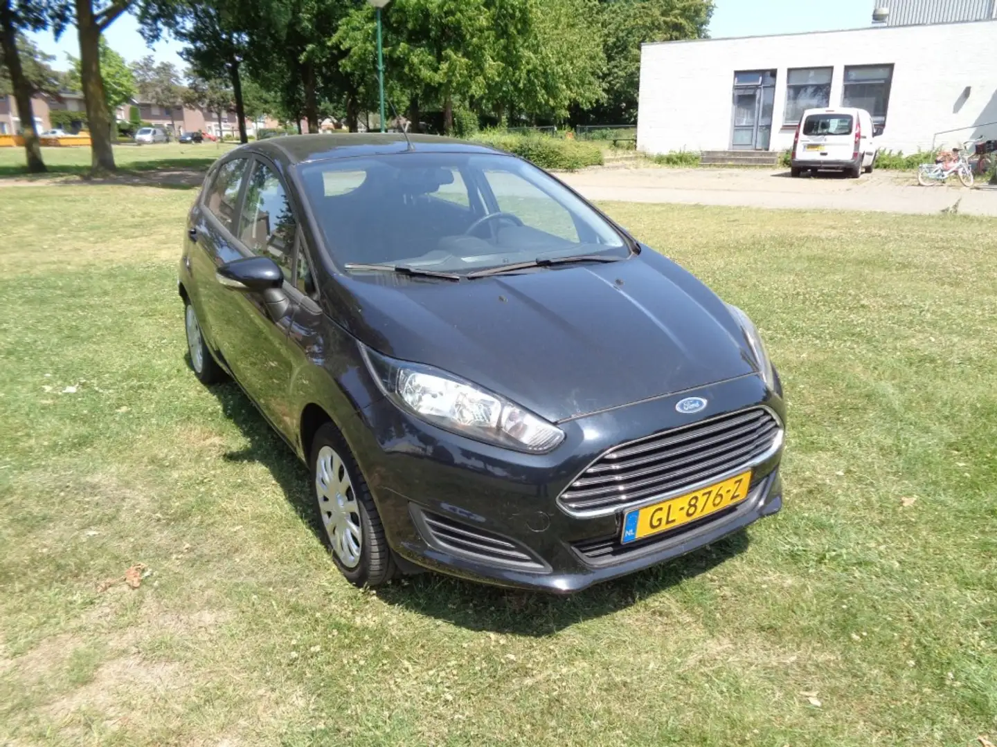 Ford Fiesta met nieuwe a p k Zwart - 2