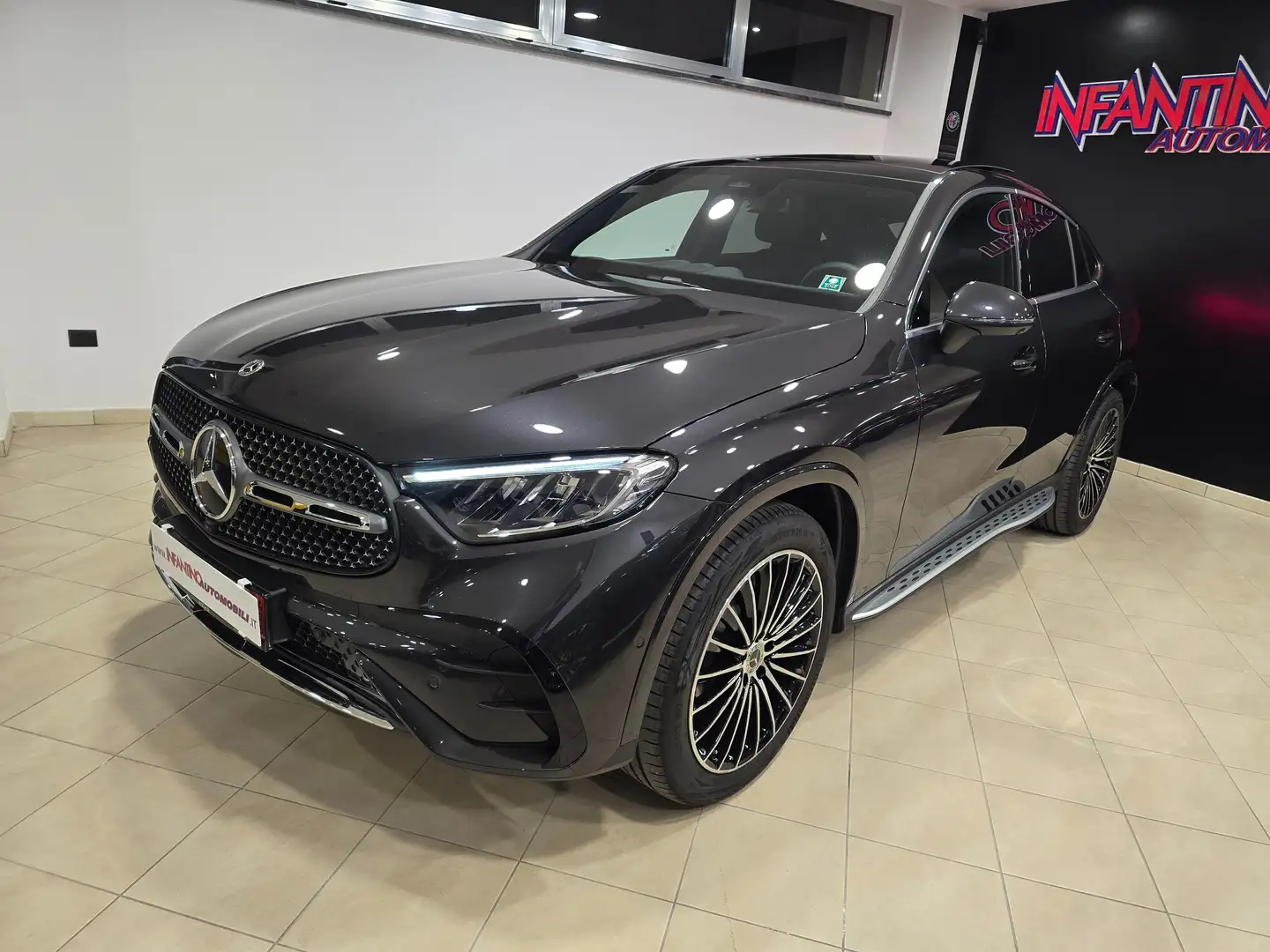 Mercedes-Benz GLC 220 d Coupe Premium AMG Tetto "Pronta consegna" Full Grijs - 2