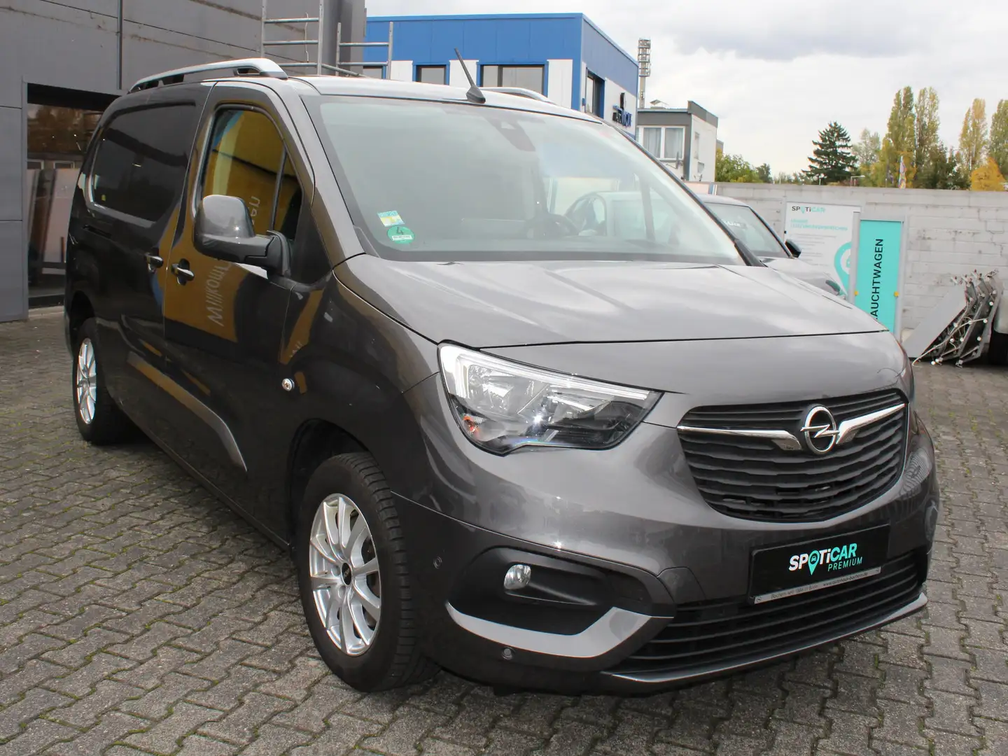 Opel Combo Edition XL Automatik Grau - 2