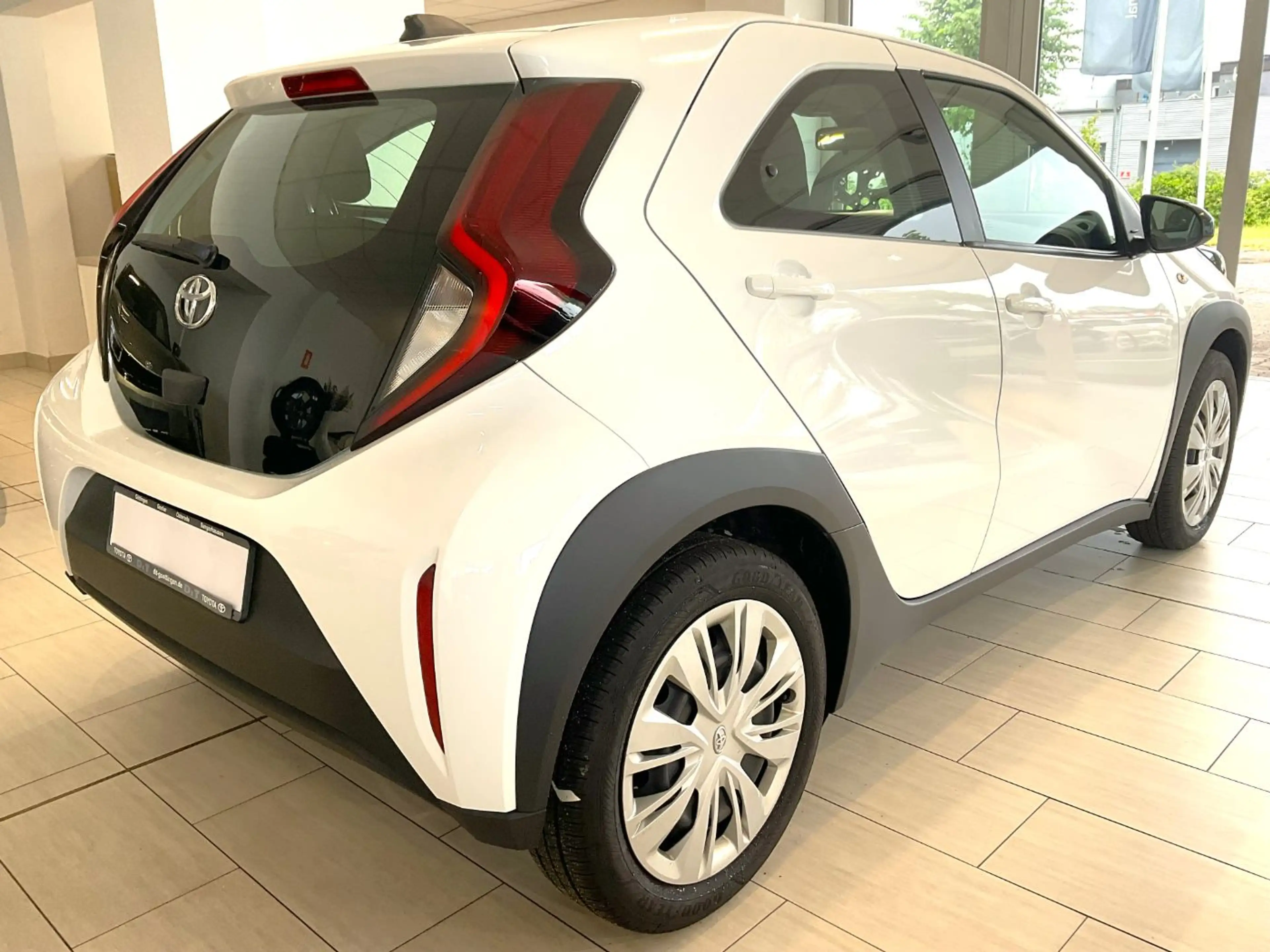 Toyota Aygo X 1.0 VVT-i, Play Klimaanlage,Rückfahrkamera — photo 5