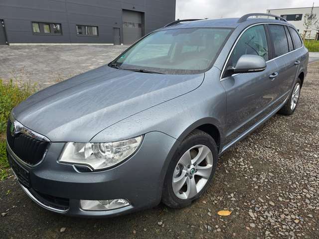Skoda Superb Superb II Combi Diesel Combi 2.0 TDI Ambition