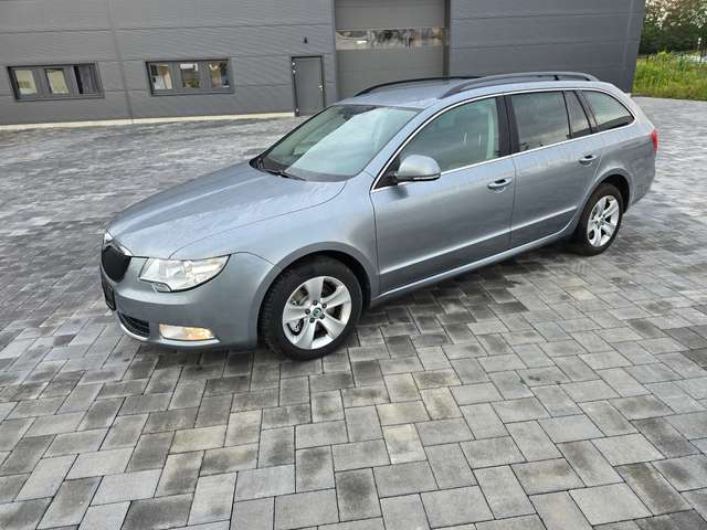 Imagine Skoda Superb Superb II Combi Diesel Combi 2.0 TDI Ambition