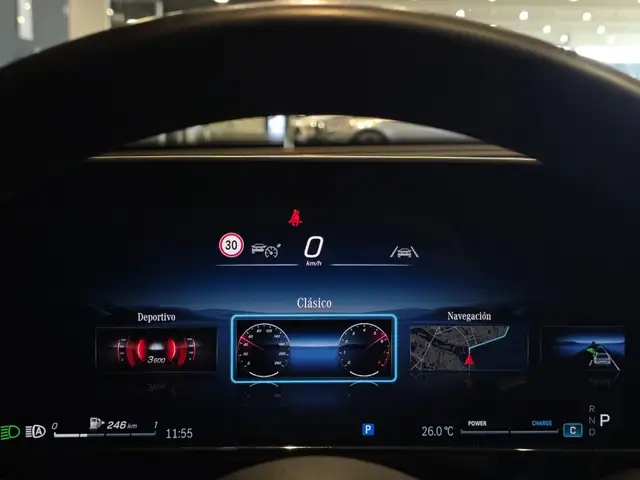 Mercedes-Benz E-Class view 28