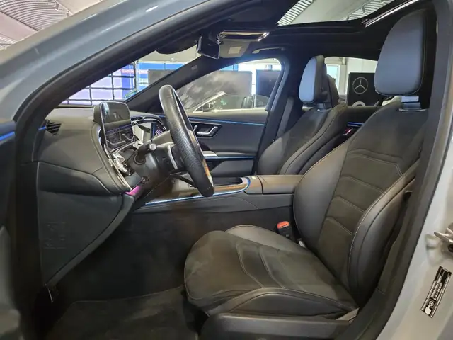 Mercedes-Benz E-Class view 18