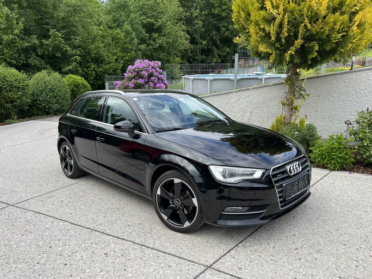 Audi A3 Quattro Sport 2,0 TDI Schwarz - 1