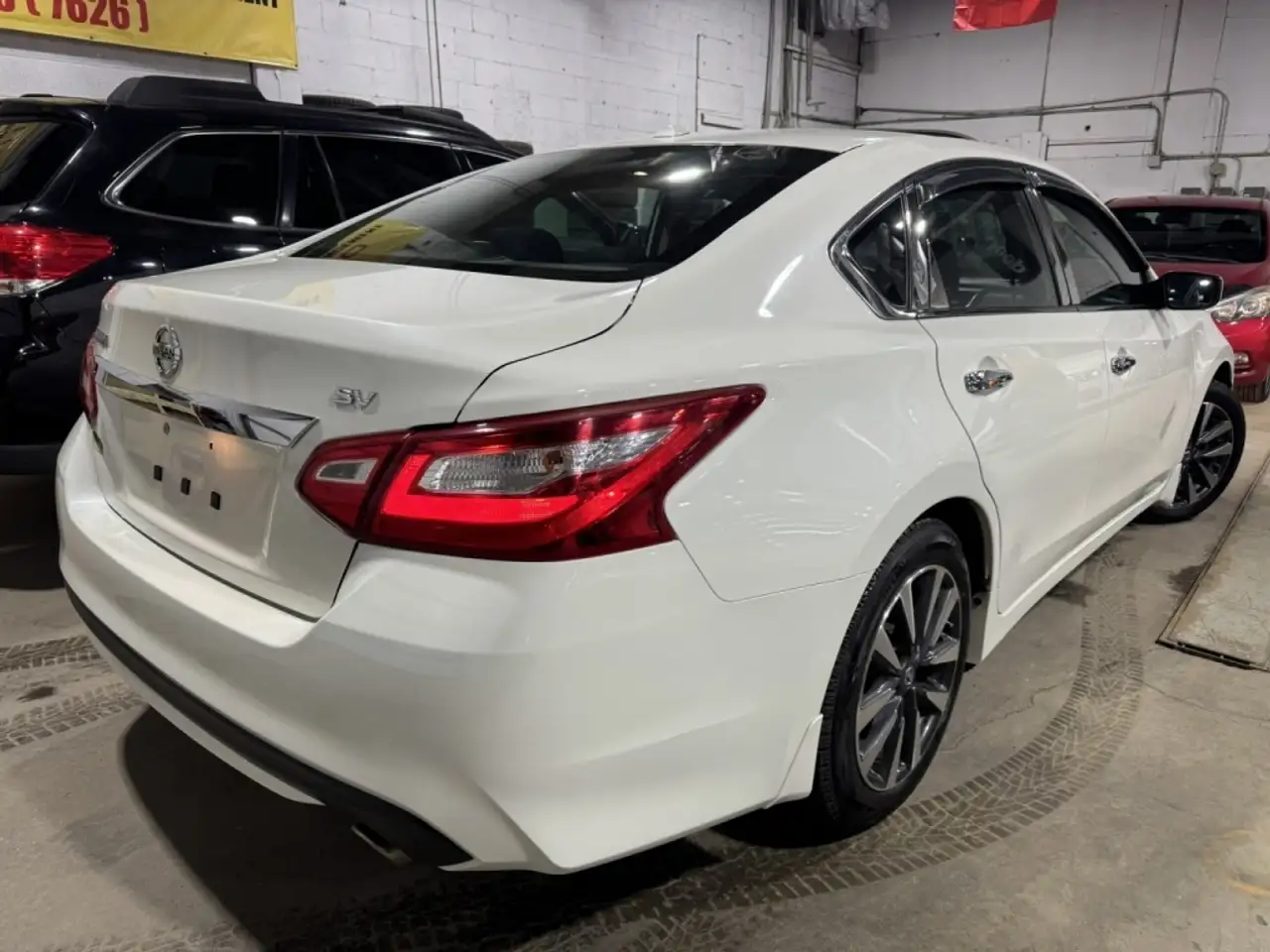 Nissan Altima снимка Nissan Altima