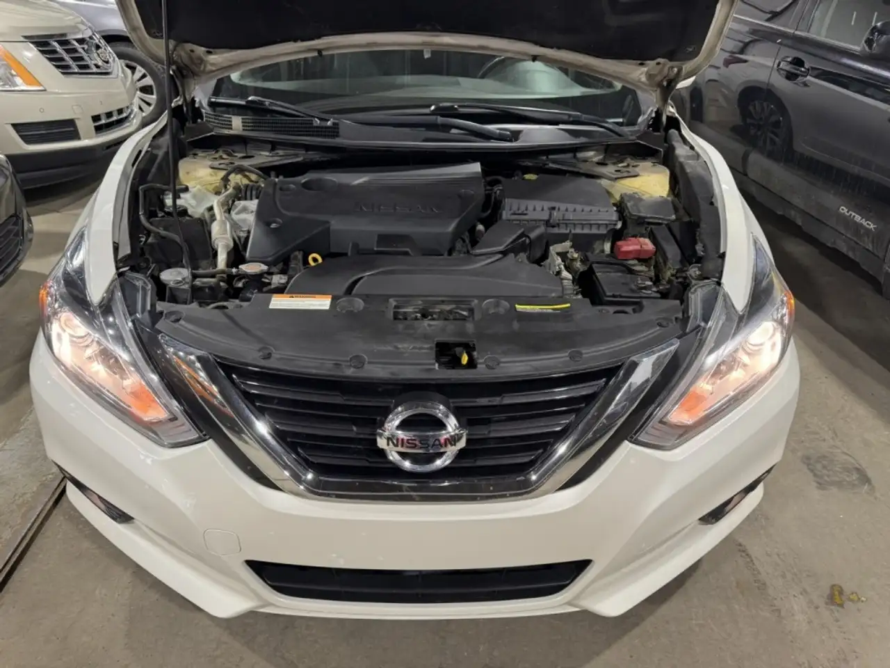 Nissan Altima снимка Nissan Altima