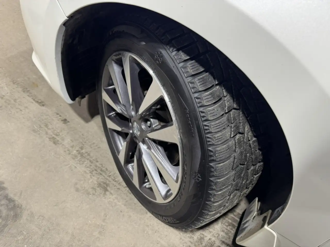 Nissan Altima снимка Nissan Altima