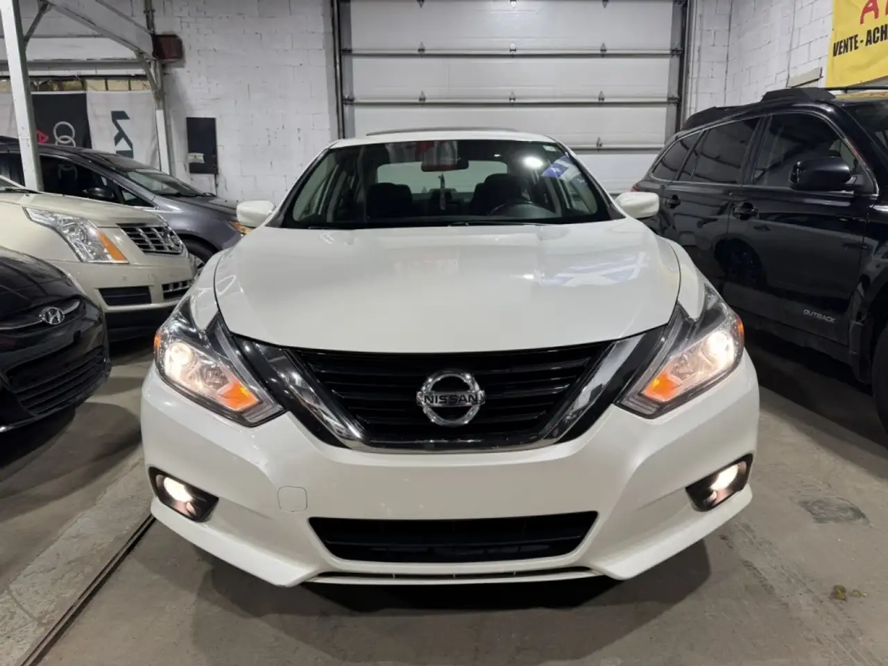 Nissan Altima снимка Nissan Altima