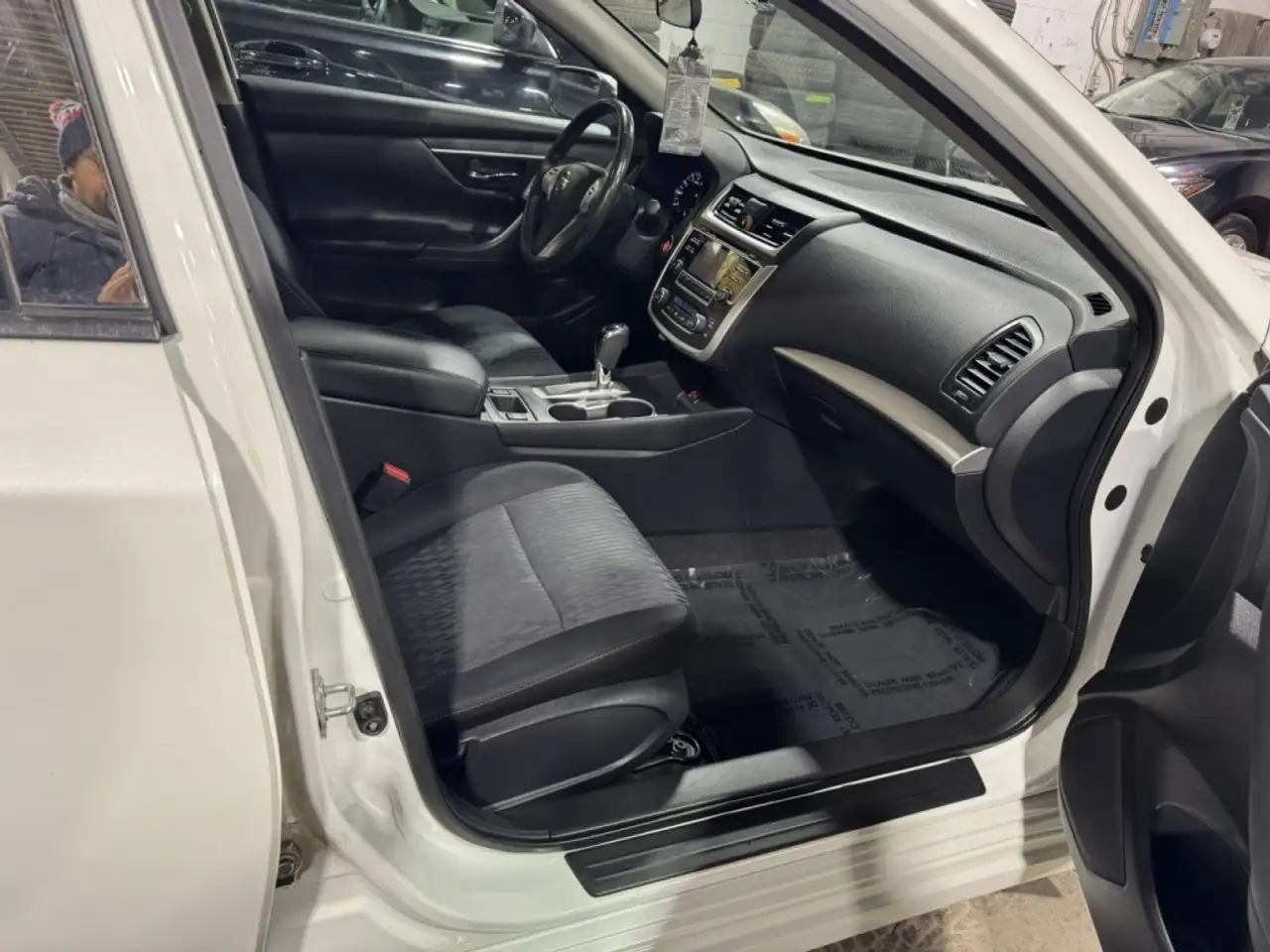 Nissan Altima снимка Nissan Altima