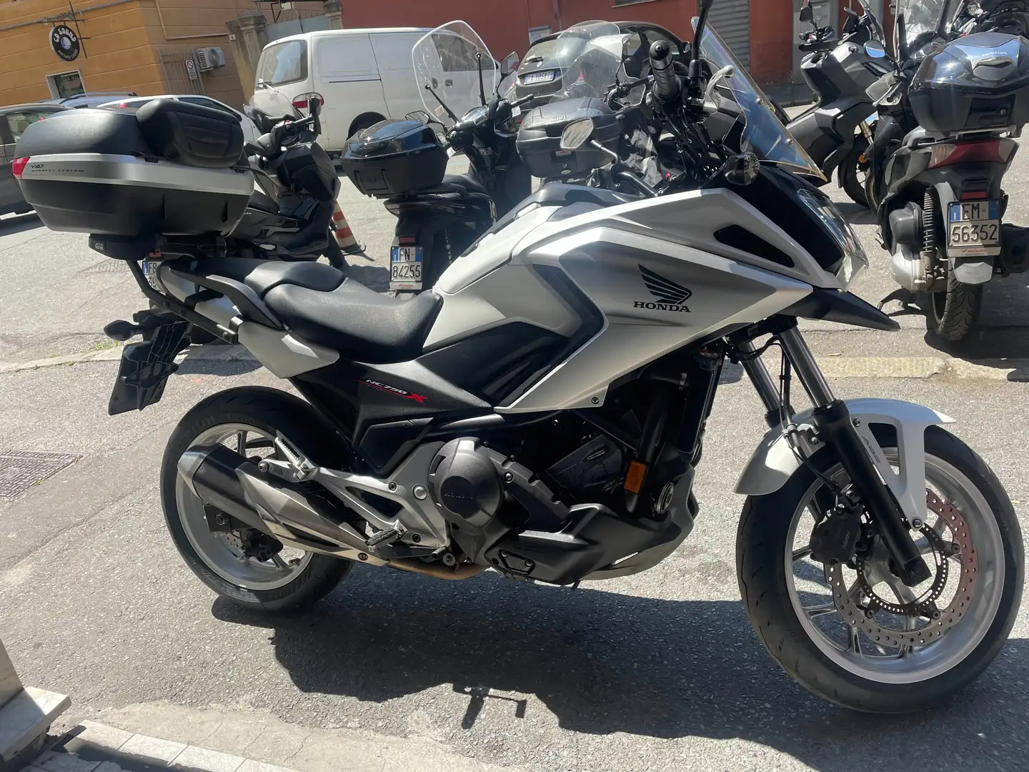 Honda NC 750 X DCT ABS Bianco - 2