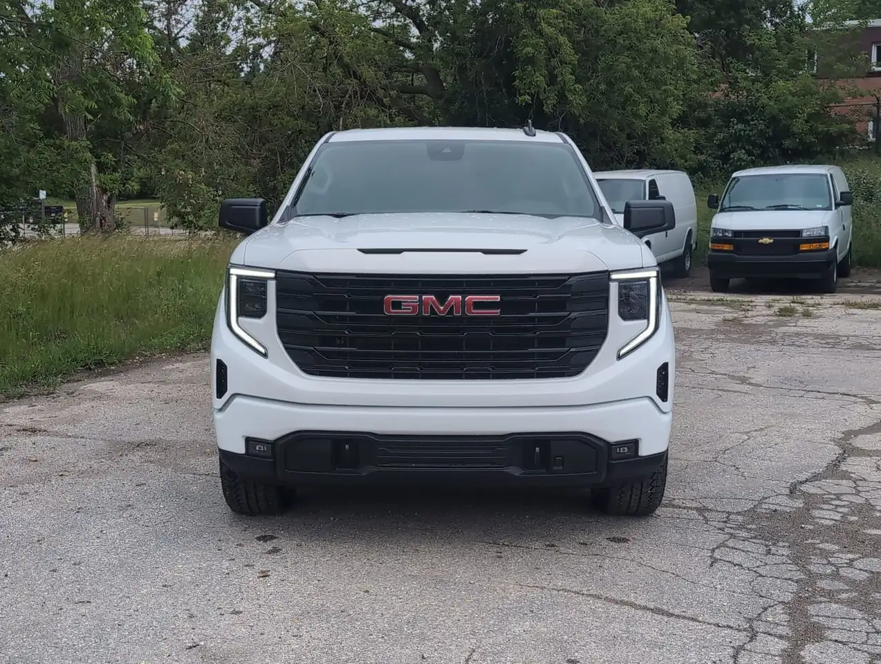 GMC Sierra 1500 снимка GMC Sierra 1500