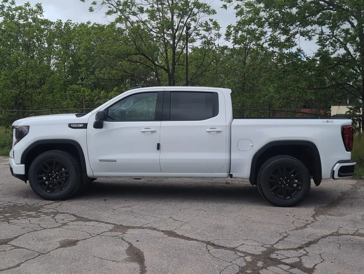 GMC Sierra 1500 снимка GMC Sierra 1500