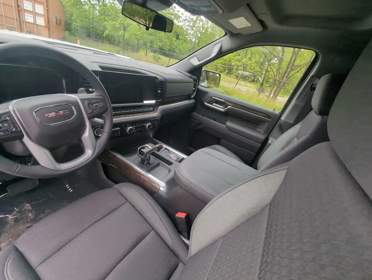 GMC Sierra 1500 снимка GMC Sierra 1500