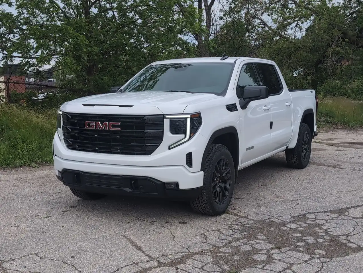 GMC Sierra 1500 снимка GMC Sierra 1500