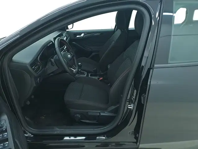 Ford Focus view 10