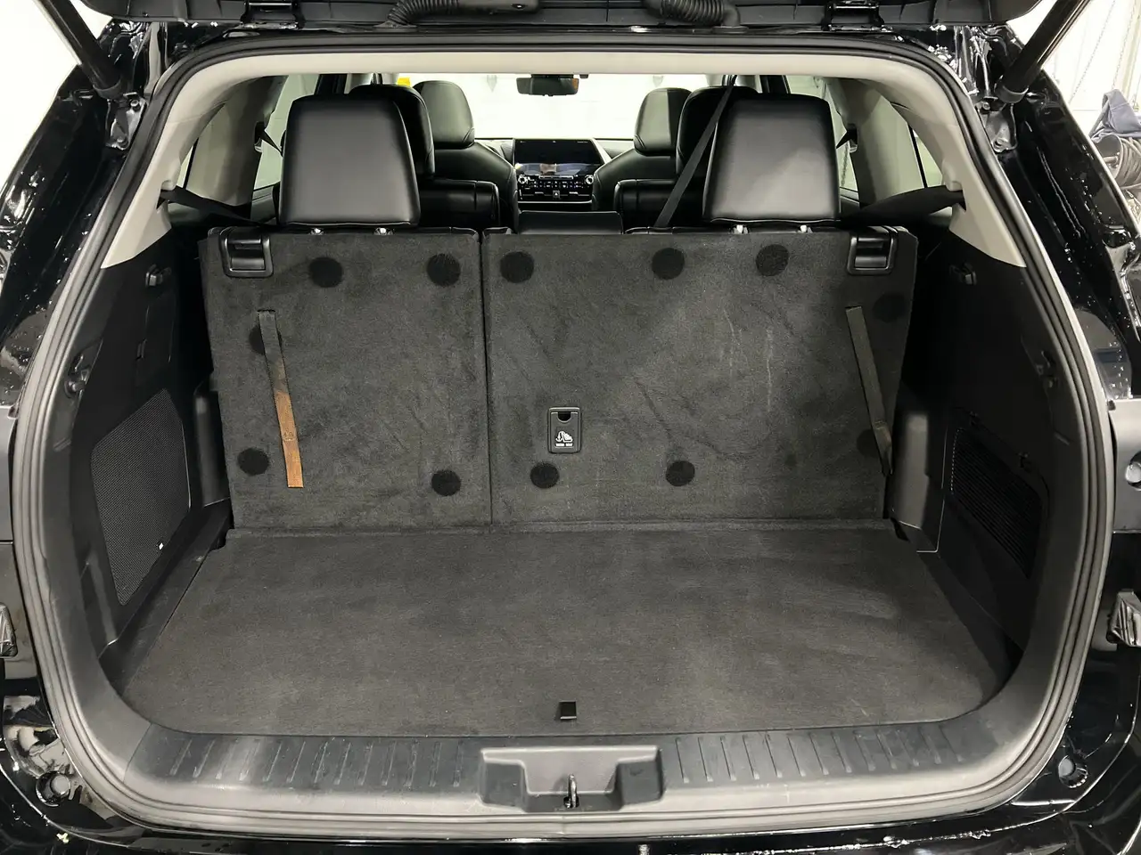 Toyota Highlander снимка Toyota Highlander