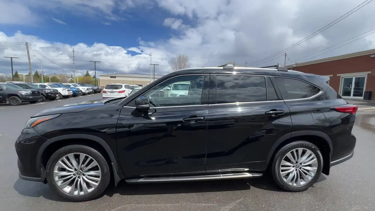 Toyota Highlander снимка Toyota Highlander