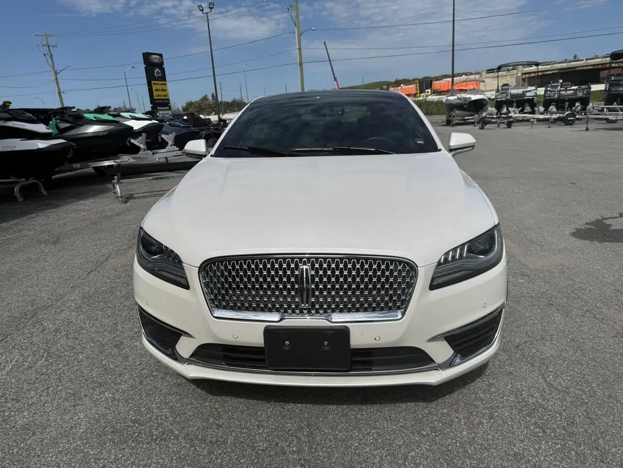 Lincoln MKZ снимка Lincoln MKZ