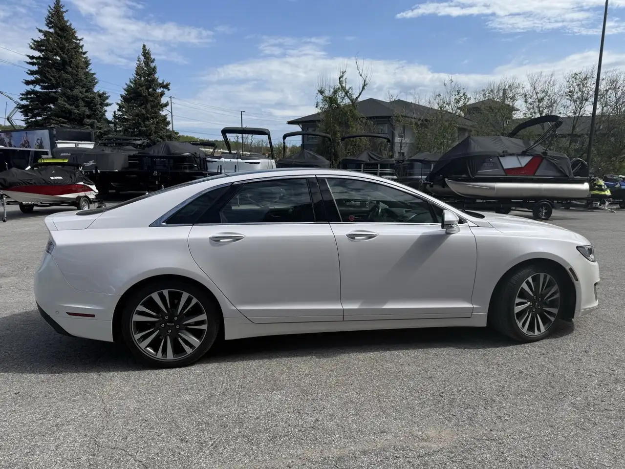 Lincoln MKZ снимка Lincoln MKZ