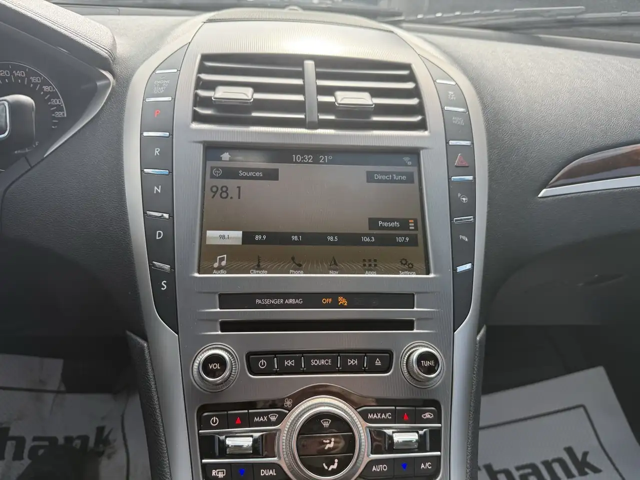 Lincoln MKZ снимка Lincoln MKZ
