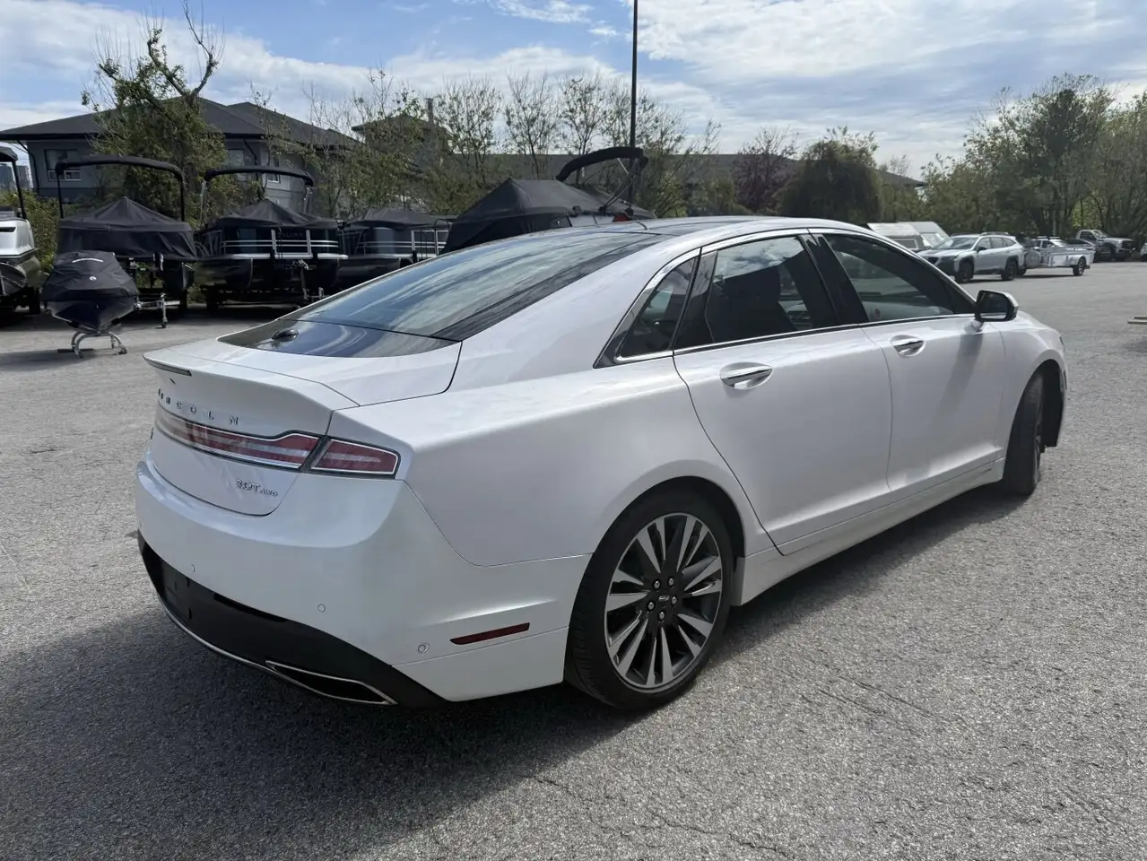 Lincoln MKZ снимка Lincoln MKZ