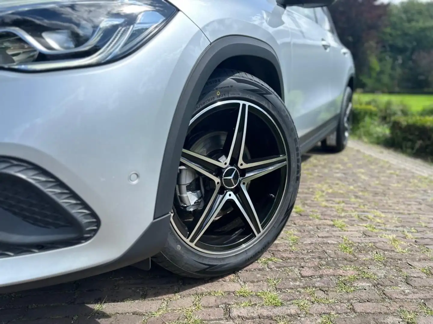 Mercedes-Benz GLA 200 | Camera | Leder | Dealer Onderhouden | Argent - 2