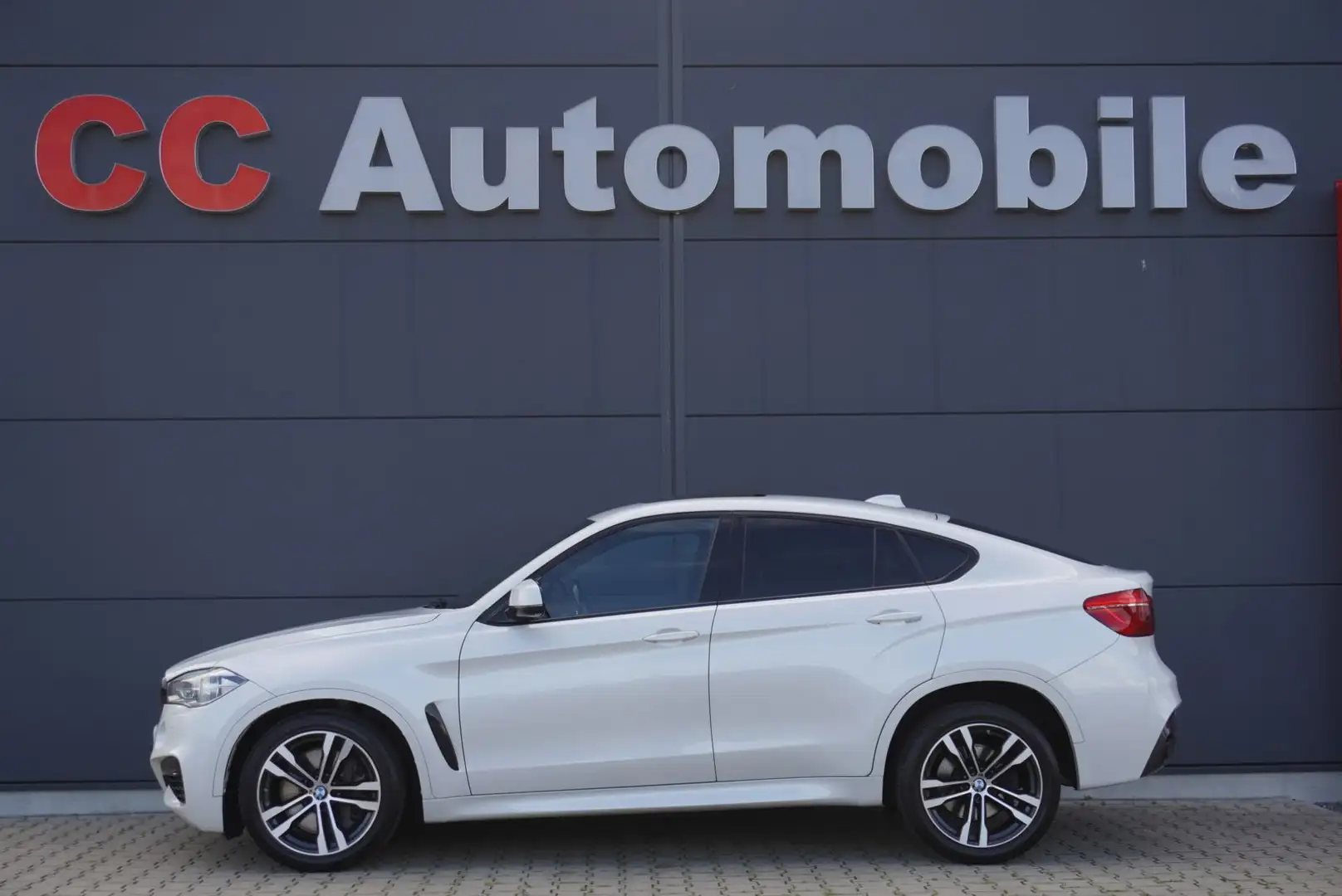 BMW X6 M d+DrivingProf+20Zoll+LED+HUD+Pano+360°+ White - 1