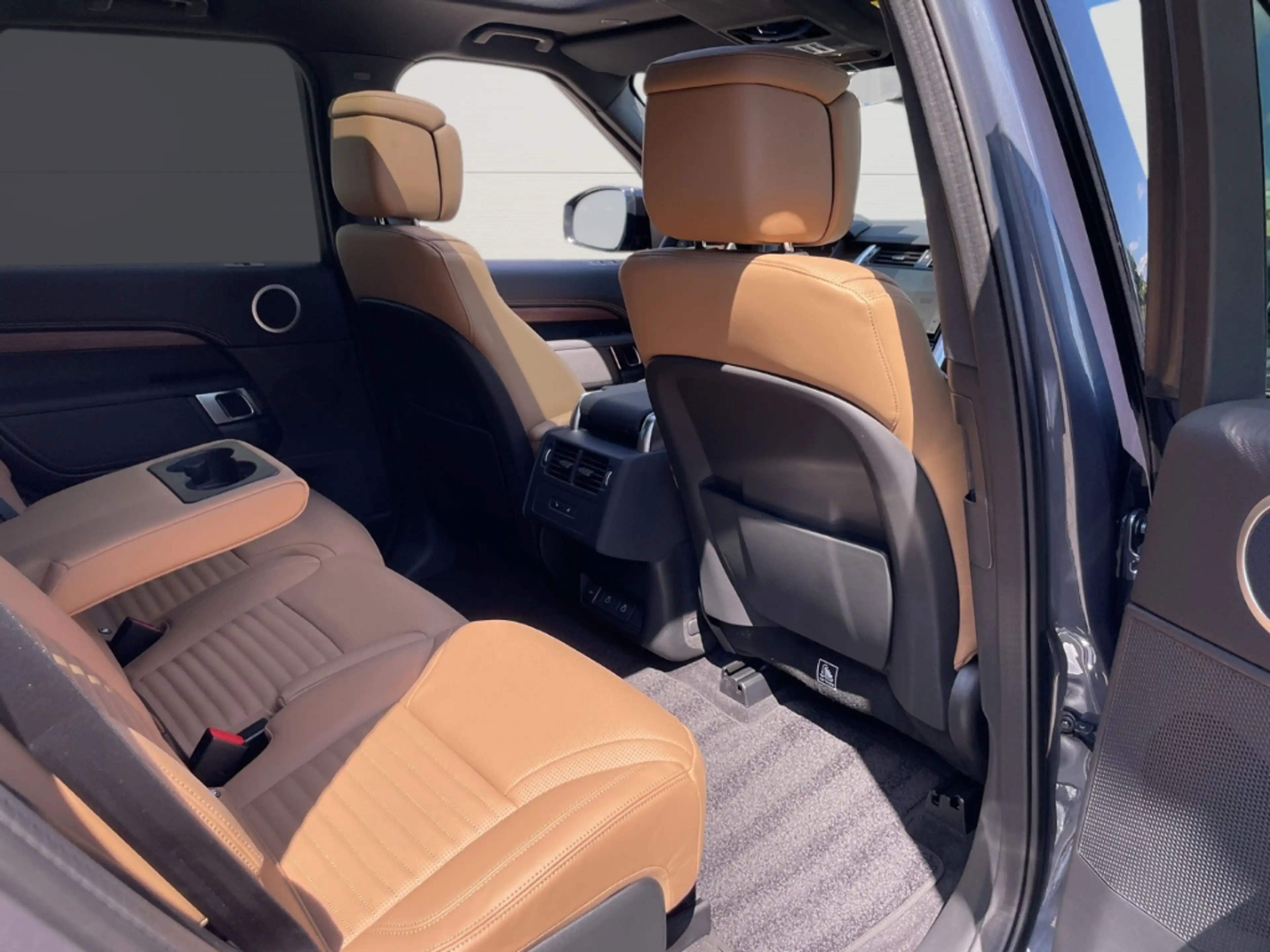 Land Rover Discovery D350 Dynamic HSE+7-Sitzer+St.Hzg.+AHK+Pano — photo 15