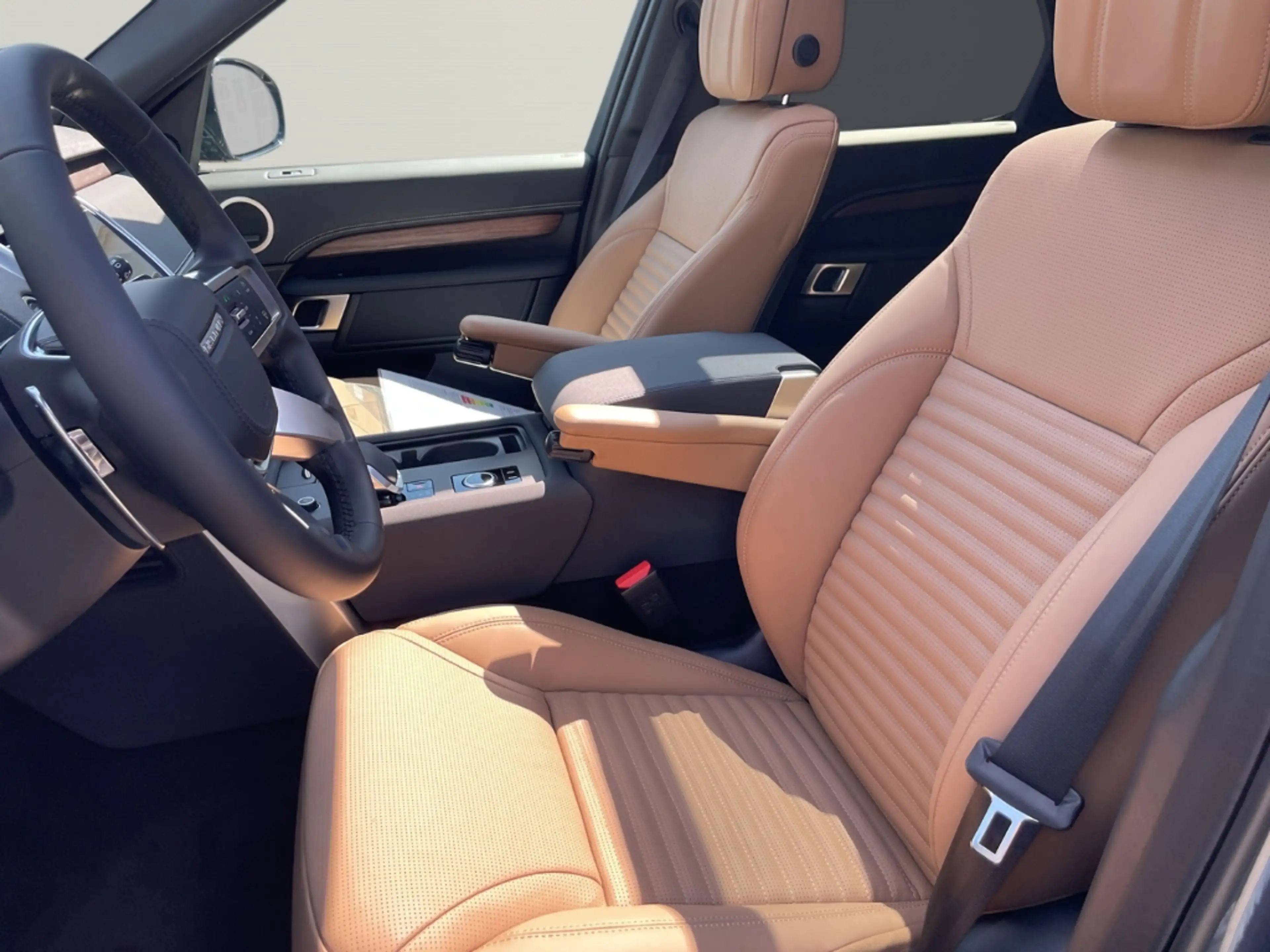 Land Rover Discovery D350 Dynamic HSE+7-Sitzer+St.Hzg.+AHK+Pano — photo 9