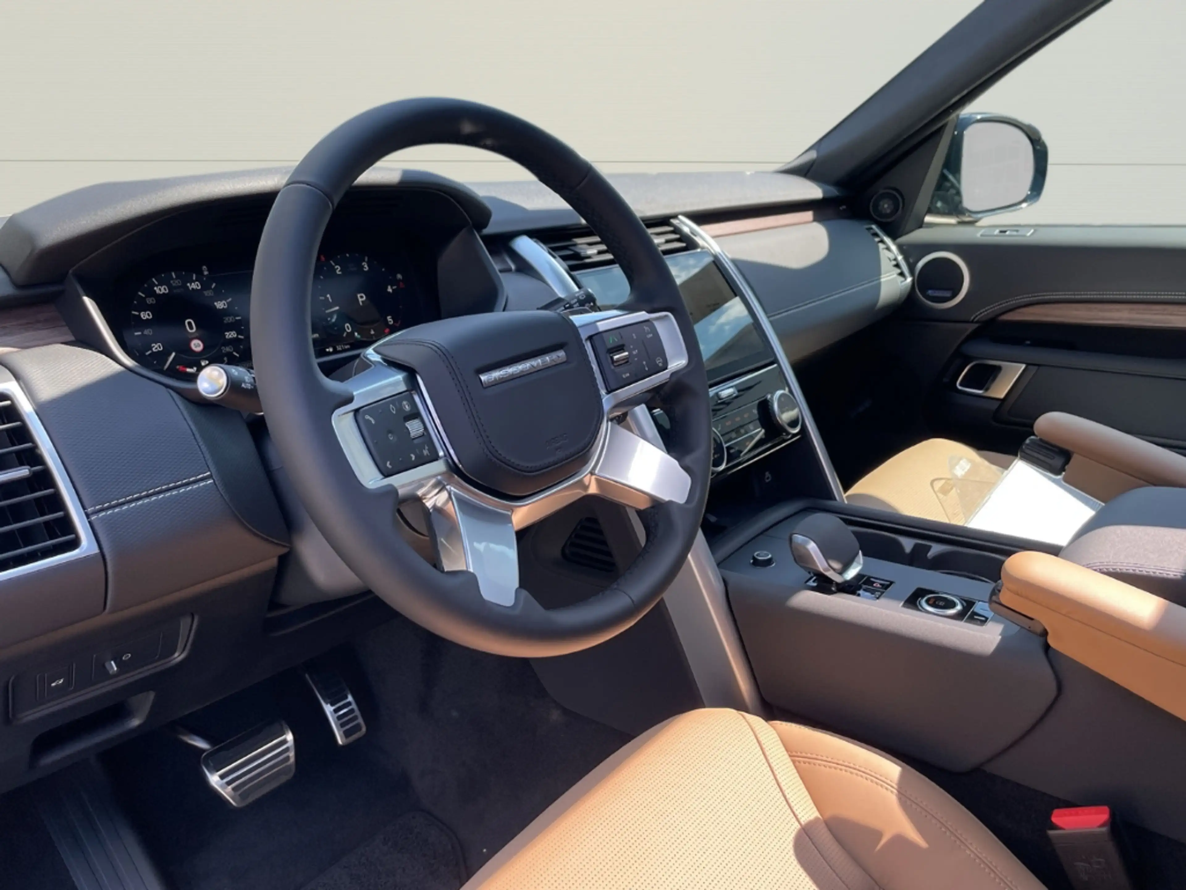 Land Rover Discovery D350 Dynamic HSE+7-Sitzer+St.Hzg.+AHK+Pano — photo 10