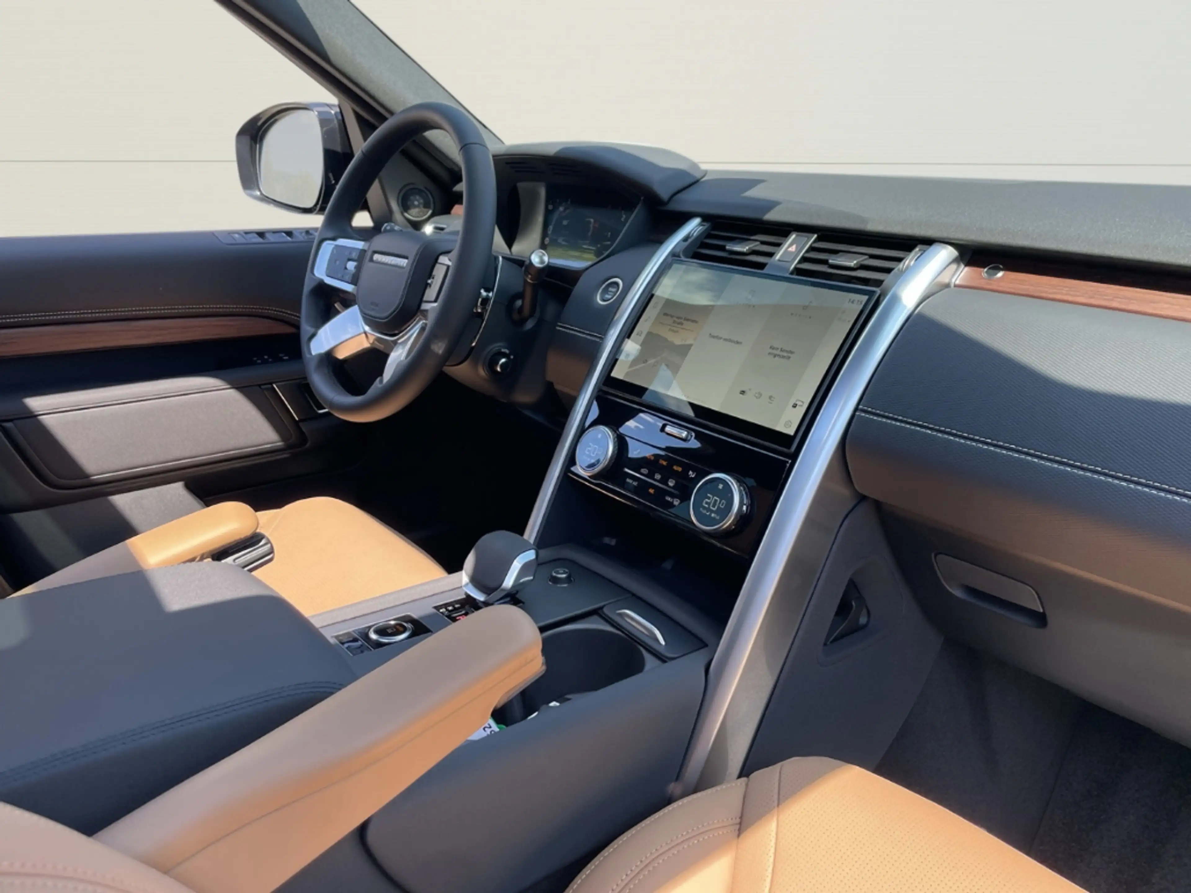 Land Rover Discovery D350 Dynamic HSE+7-Sitzer+St.Hzg.+AHK+Pano — photo 14
