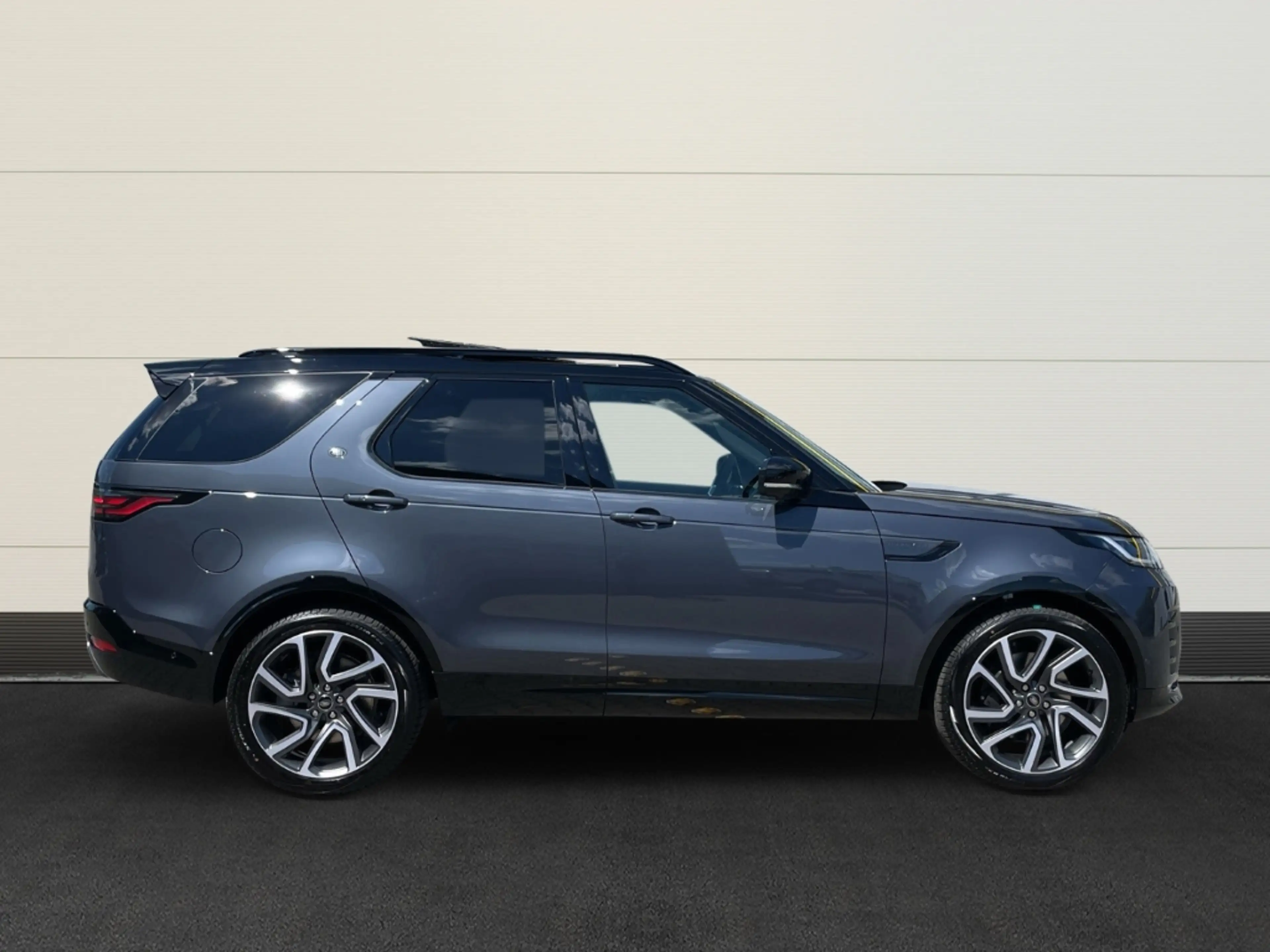 Land Rover Discovery D350 Dynamic HSE+7-Sitzer+St.Hzg.+AHK+Pano — photo 5